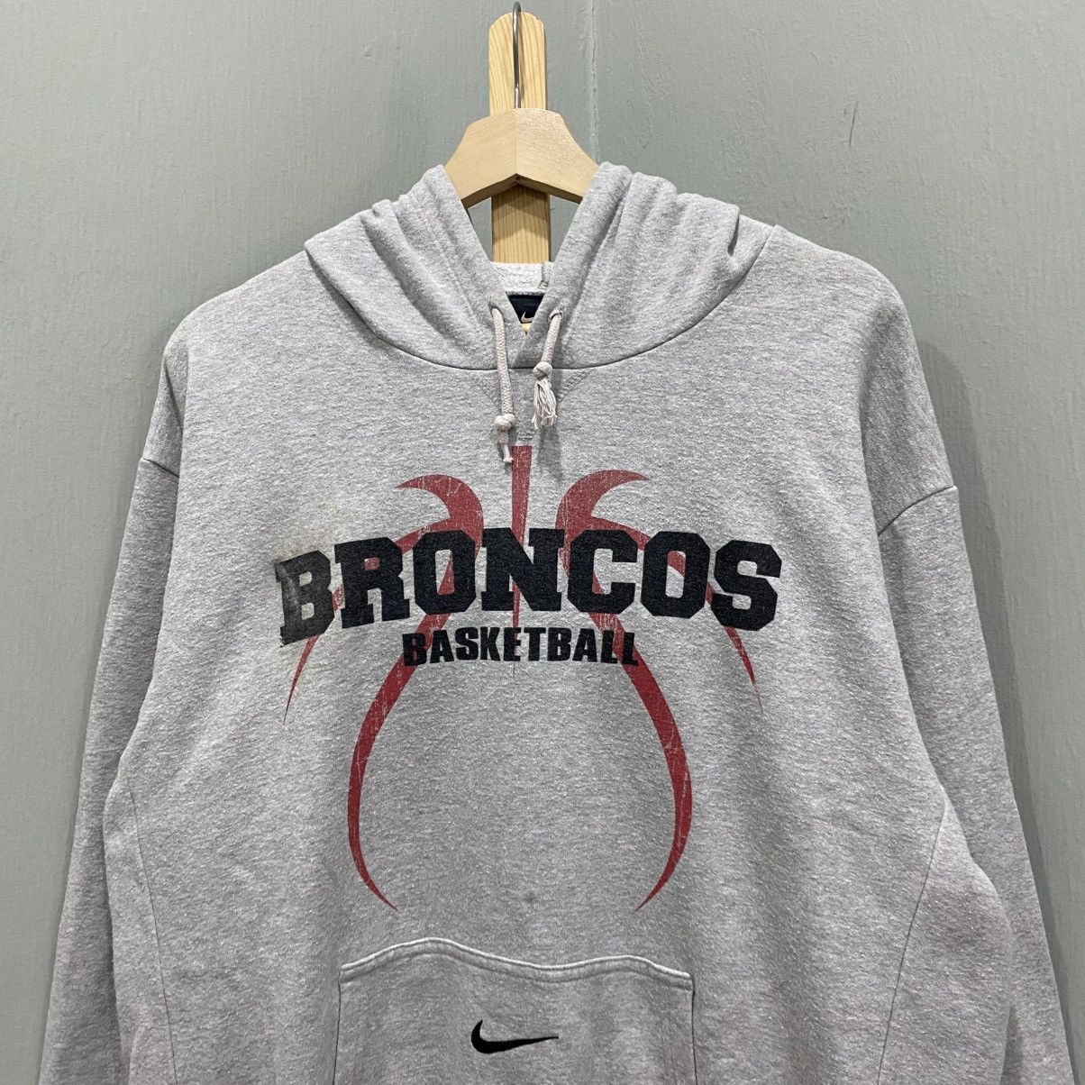 Nike NIKE Center Swoosh Broncos Basketball Hoodie Grey Size US L / EU 52-54 / 3 - 3 Thumbnail