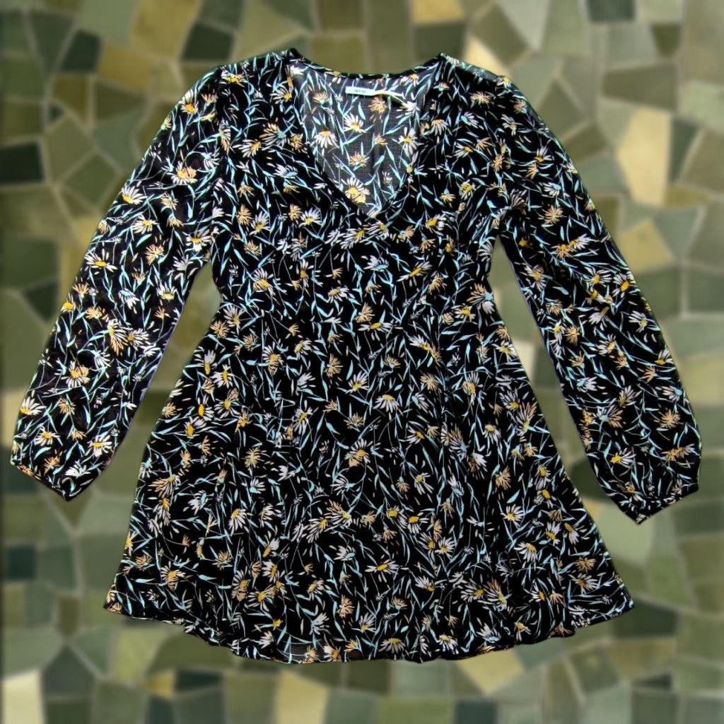 Vintage Kimchi Blue Black Floral Daisy Sheer Fit Flare Long Sleeve Blouse 4 Size S / US 4 / IT 40 - 1 Thumbnail