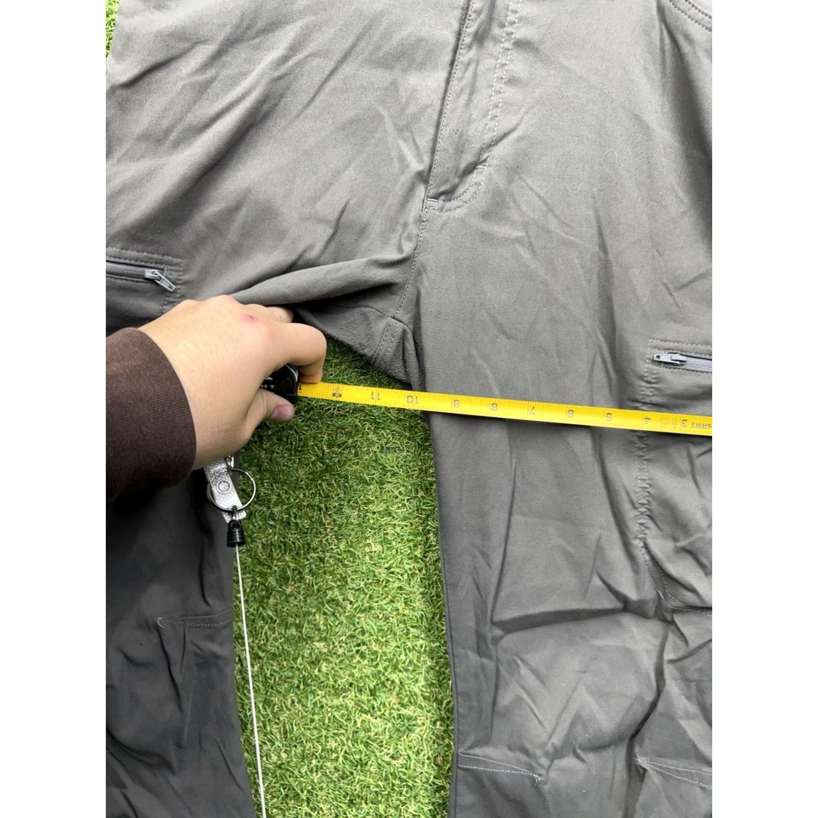 Wrangler Wrangler ATG Outdoors Pants Mens 33x32 Grey Stretch Canvas Cargo Pocket 5-Pocket Size US 33 - 7 Thumbnail