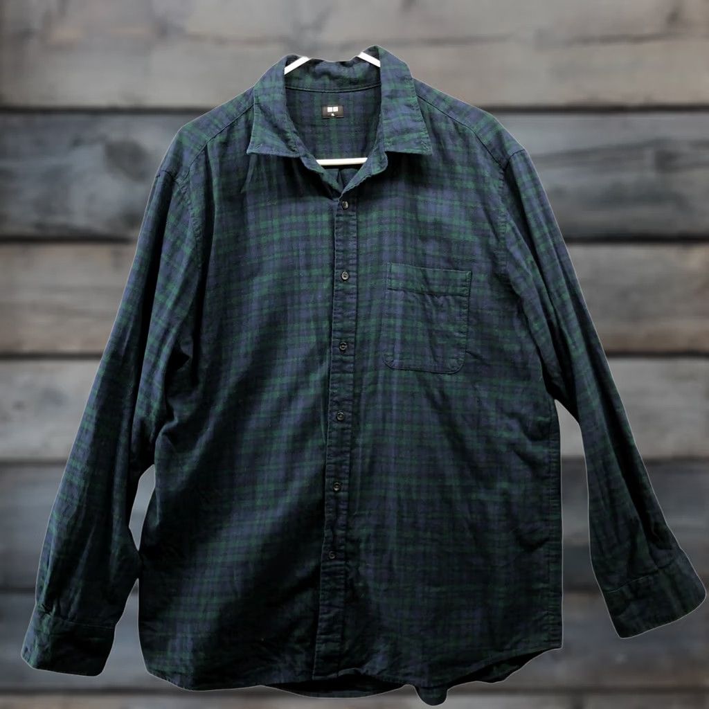 Uniqlo Uniqlo Flannel Shirt Mens XL Cotton Blackwatch Plaid Tartan Long Sleeve Size US XL / EU 56 / 4 - 1 Thumbnail