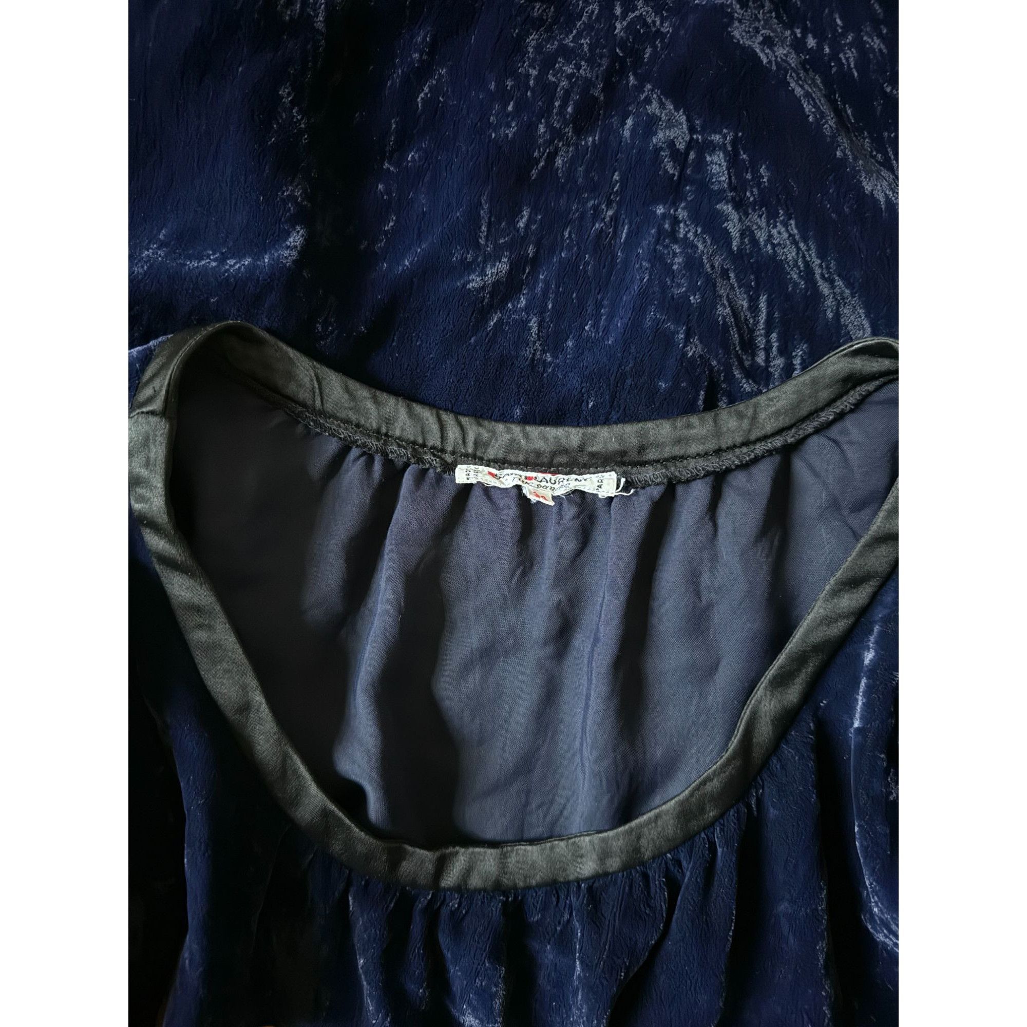 Yves Saint Laurent 1970s Navy Velvet Top Size S / US 4 / IT 40 - 4 Thumbnail