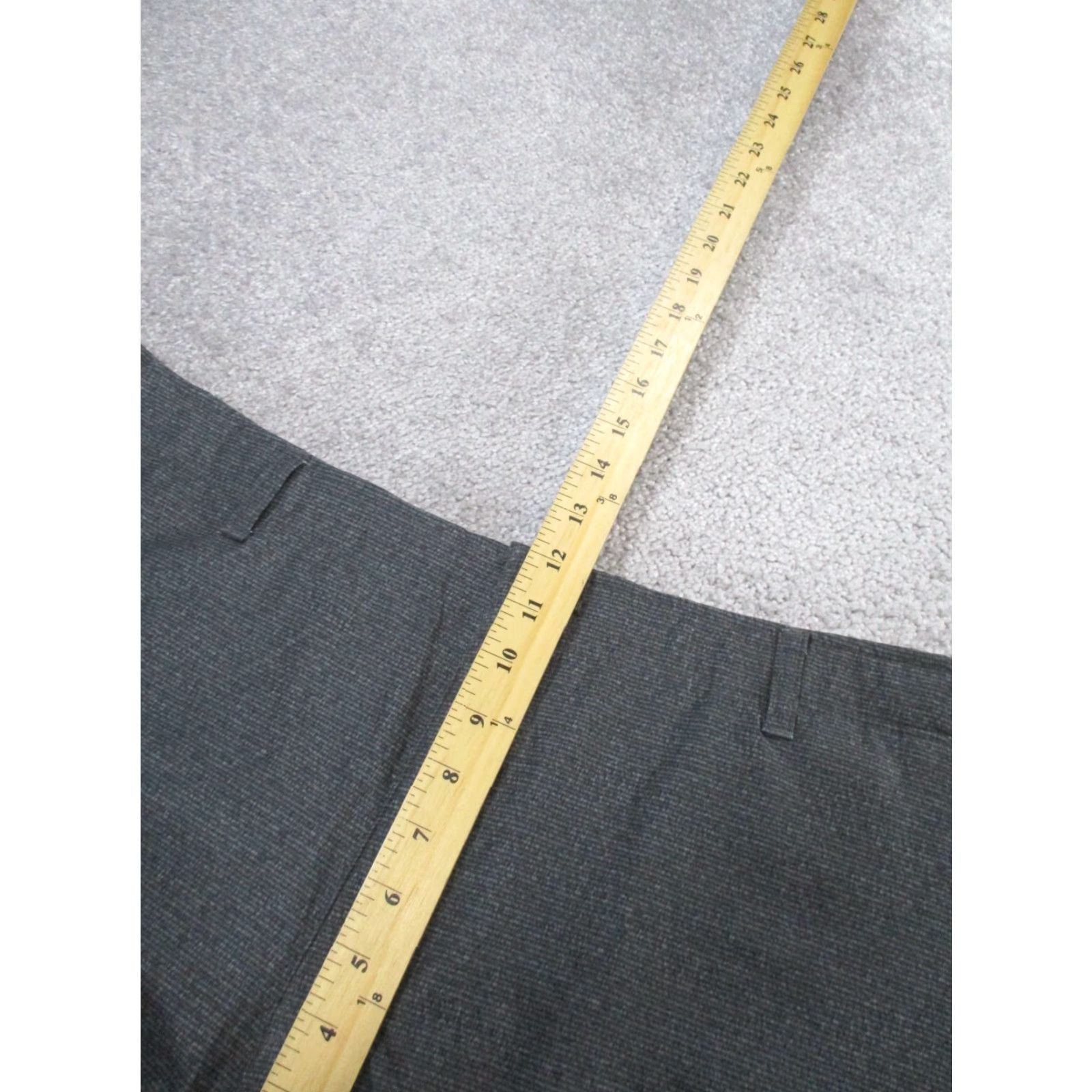 Vintage Pebble Beach Mens 40 Gray Performance Chino Shorts Beach Outdoor Casual Travel Workwear Polyester Spandex Size US 40 / EU 56 - 5 Thumbnail