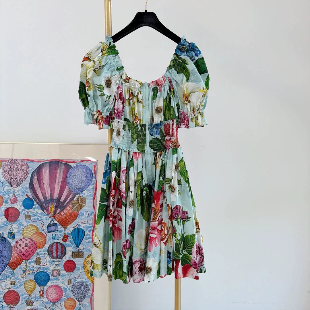 Dolce & Gabbana Dolce & Gabbana Floral Button Dress Size 40 Size S / US 4 / IT 40 - 2 Thumbnail