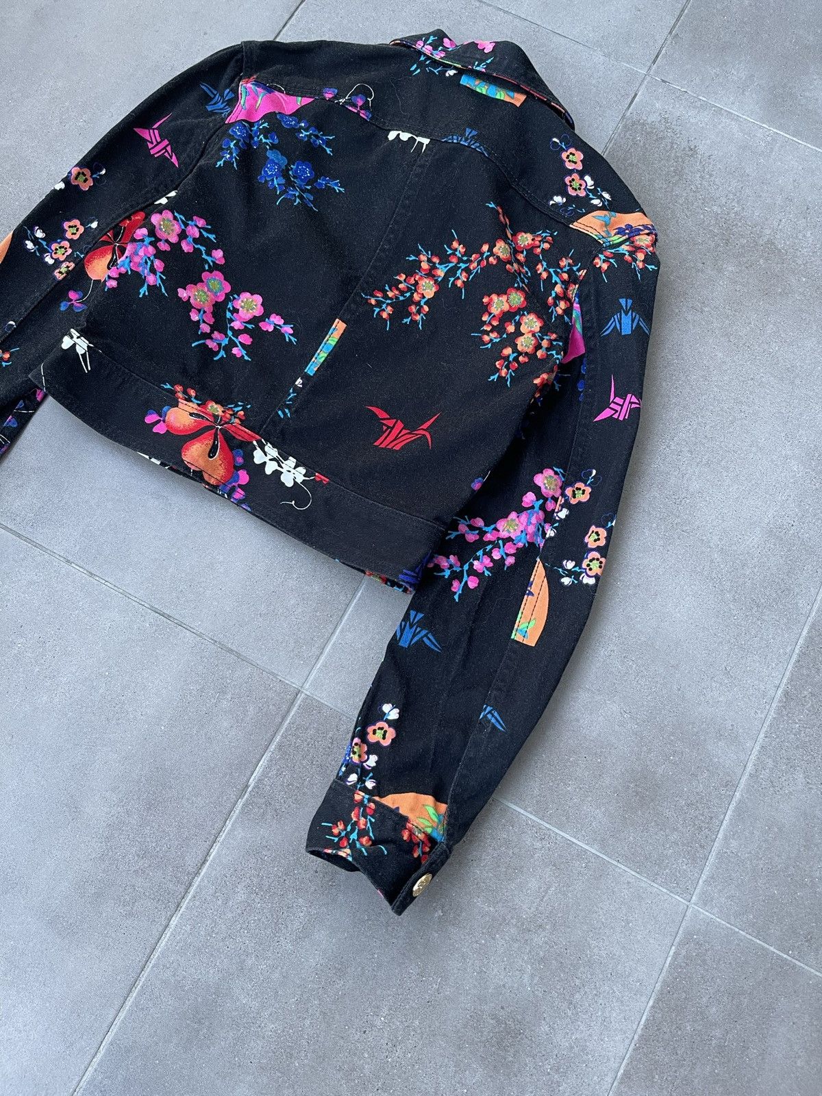 Versace AW11 Versace X H&M Abstract Printed Black Denim Jacket Size XS / US 0-2 / IT 36-38 - 9 Thumbnail