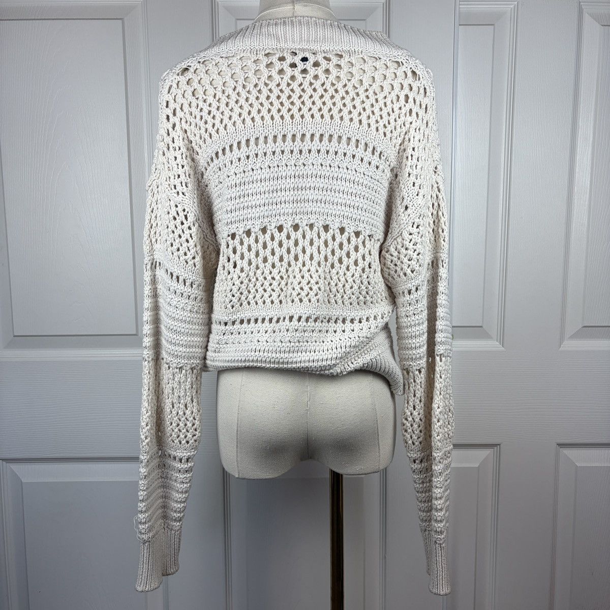 Other Universal thread white crochet sweater Size S / US 4 / IT 40 - 2 Thumbnail
