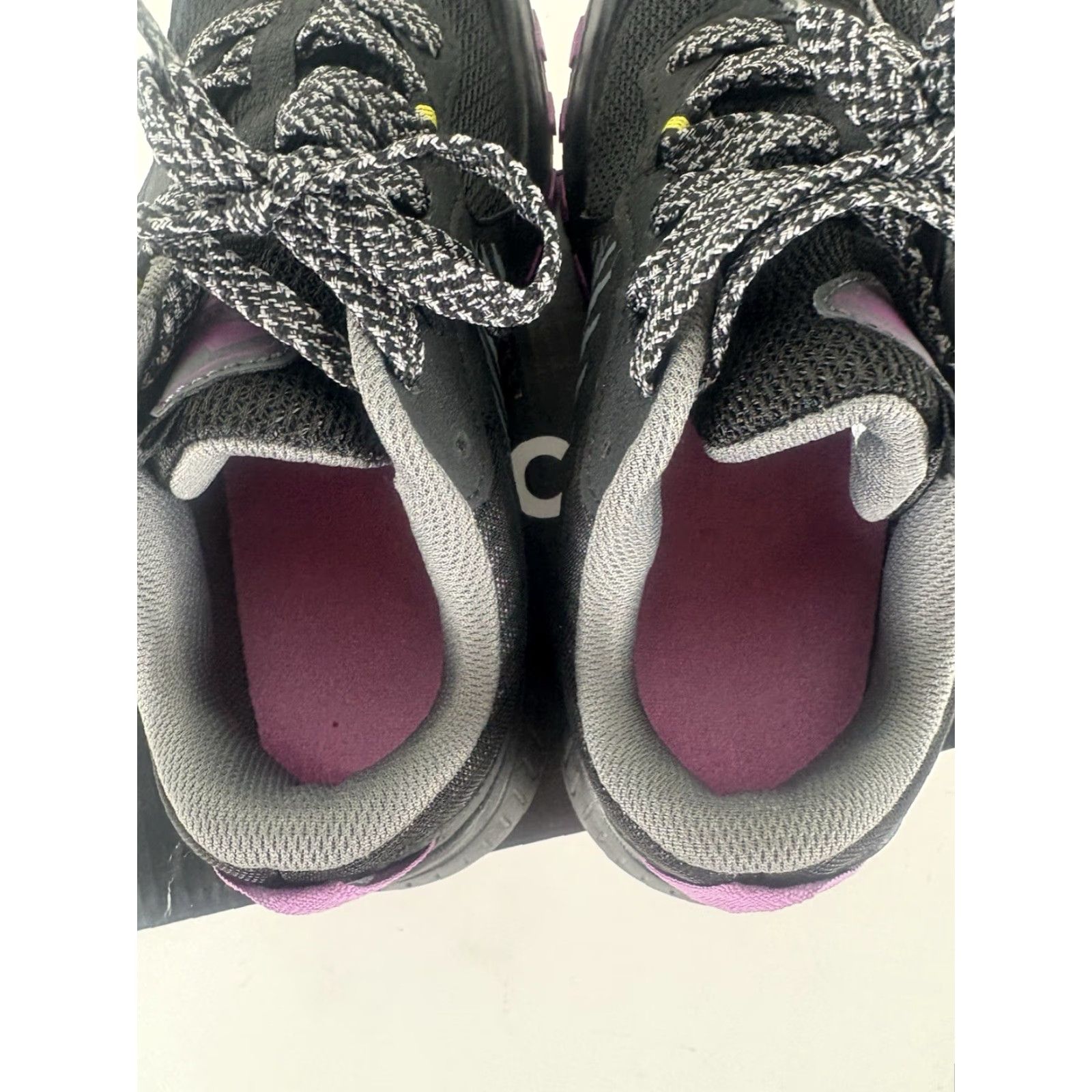 Saucony Saucony Excursion Sneakers - Black/Purple - Womens 7.5W - Lace Up - Athletic Low Top Geometric Logo Size US 7.5 / IT 37.5 - 6 Thumbnail