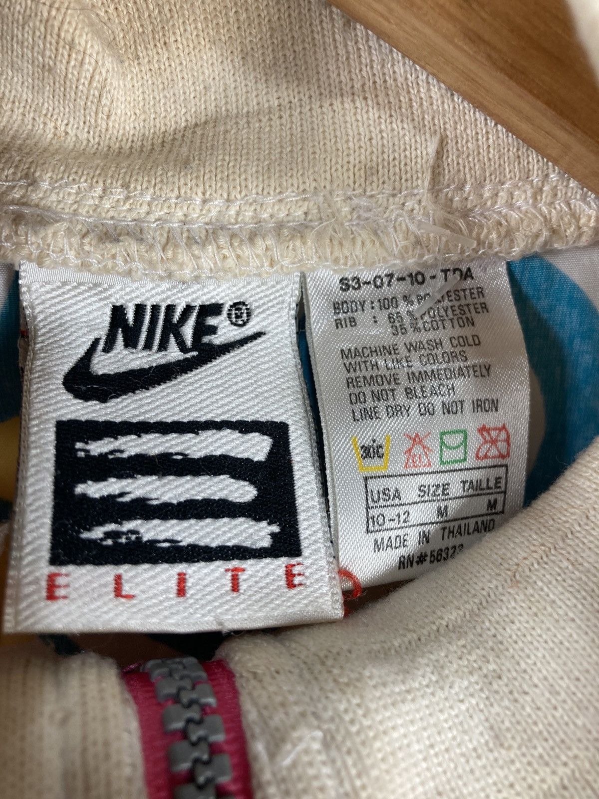Nike Vintage 90s Nike Elite Challenge Court Swoosh Windbreaker Size M / US 6-8 / IT 42-44 - 4 Thumbnail