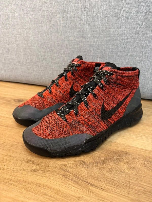 Nike Nike Flyknit Trainer Trnr Chukka FSB Bright Crimson size 43 Size US 10 / EU 43 - 7 Thumbnail