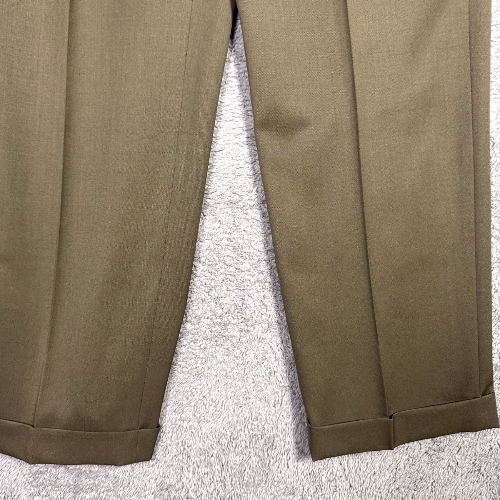 Brooks Brothers Brooks Brothers Pants Mens 35x30 Madison 1818 Pleated Cuffed 100% Wool Dress Size US 35 - 2 Thumbnail