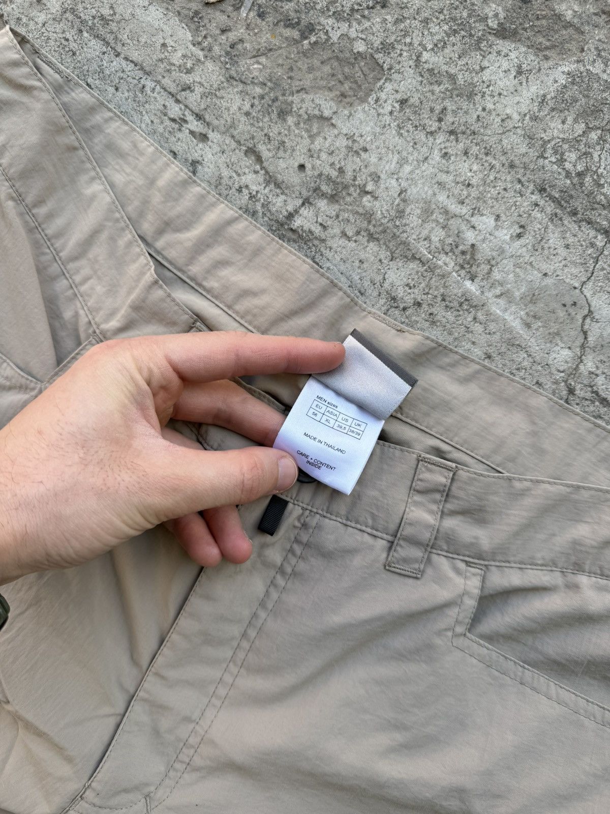 Jack Wolfskin Jack Wolfskin Y2K Hiking Trekking Trail Gorpcore Nylon Pants Size US 38 / EU 54 - 7 Thumbnail