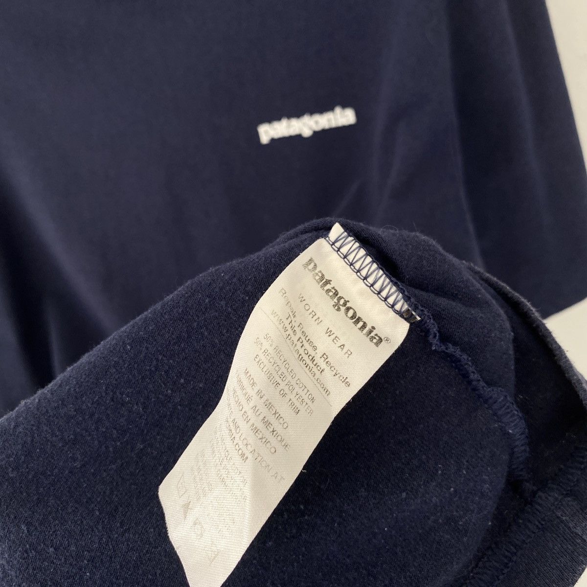 Patagonia × Vintage Patagonia Worn Wear Vintage Recycled Blue Navy T-Shirt Tee Size US M / EU 48-50 / 2 - 5 Thumbnail