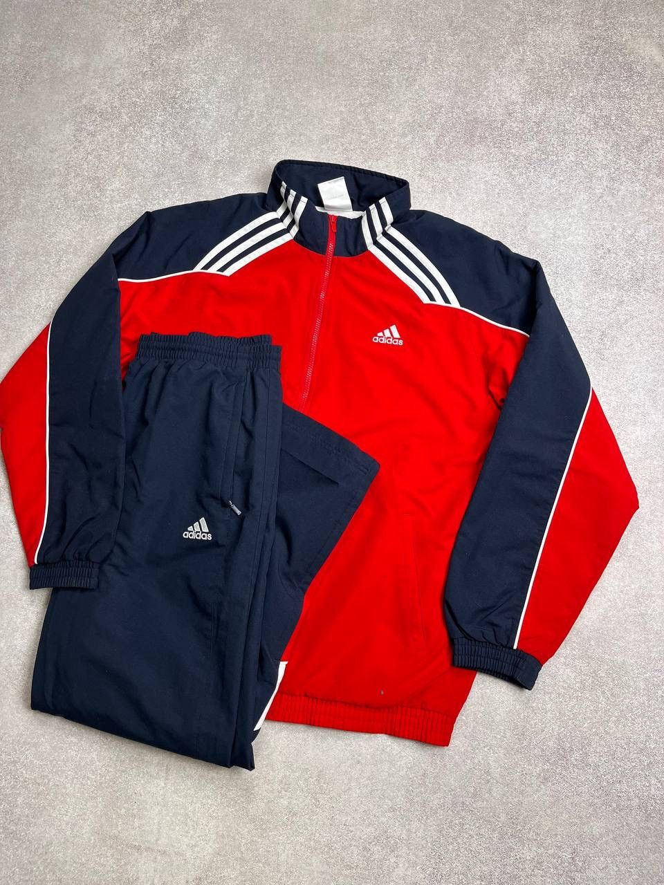Adidas VINTAGE ADIDAS BOXY NYLON TRACKJACKET Y2K M Size US M / EU 48-50 / 2 - 3 Thumbnail
