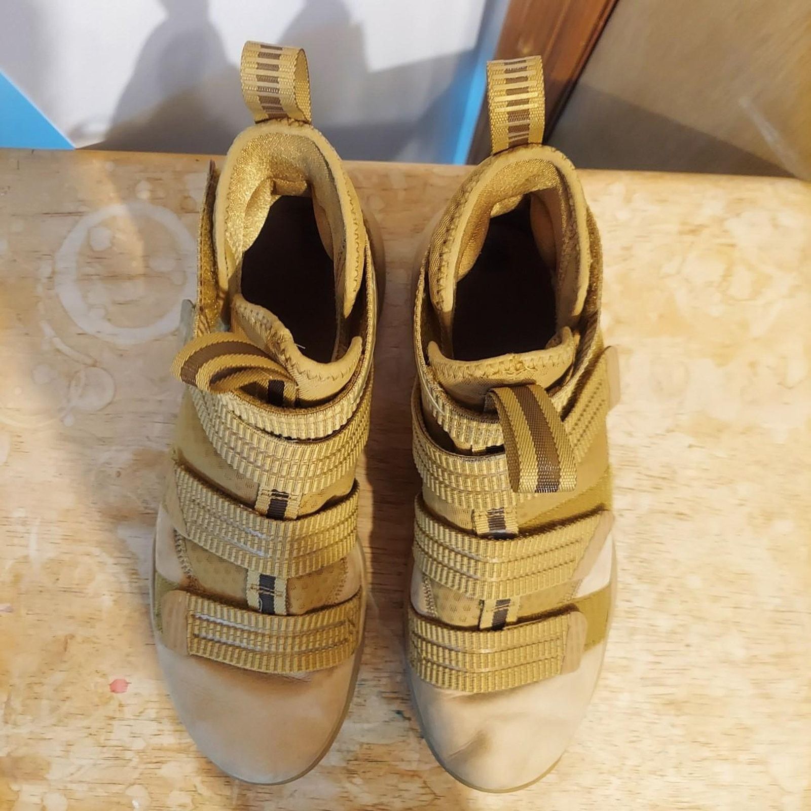Nike Nike Zoom Lebron Soldier 11 Men's US 9.5 Brown Sneaker Shoes Size US 11 / EU 44 - 7 Thumbnail