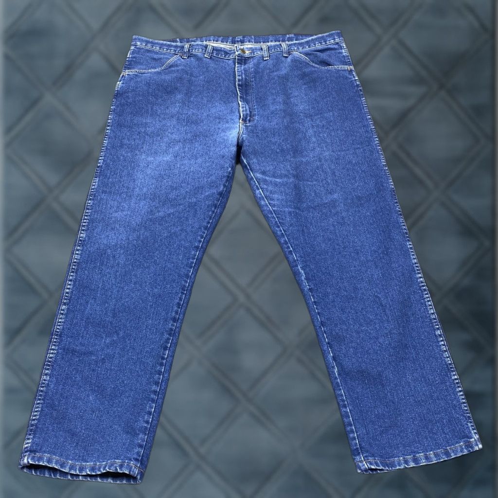 Wrangler Wrangler Jeans Mens 44x30 Blue Denim Medium Wash Relaxed Straight Size US 44 / EU 60 - 1 Thumbnail