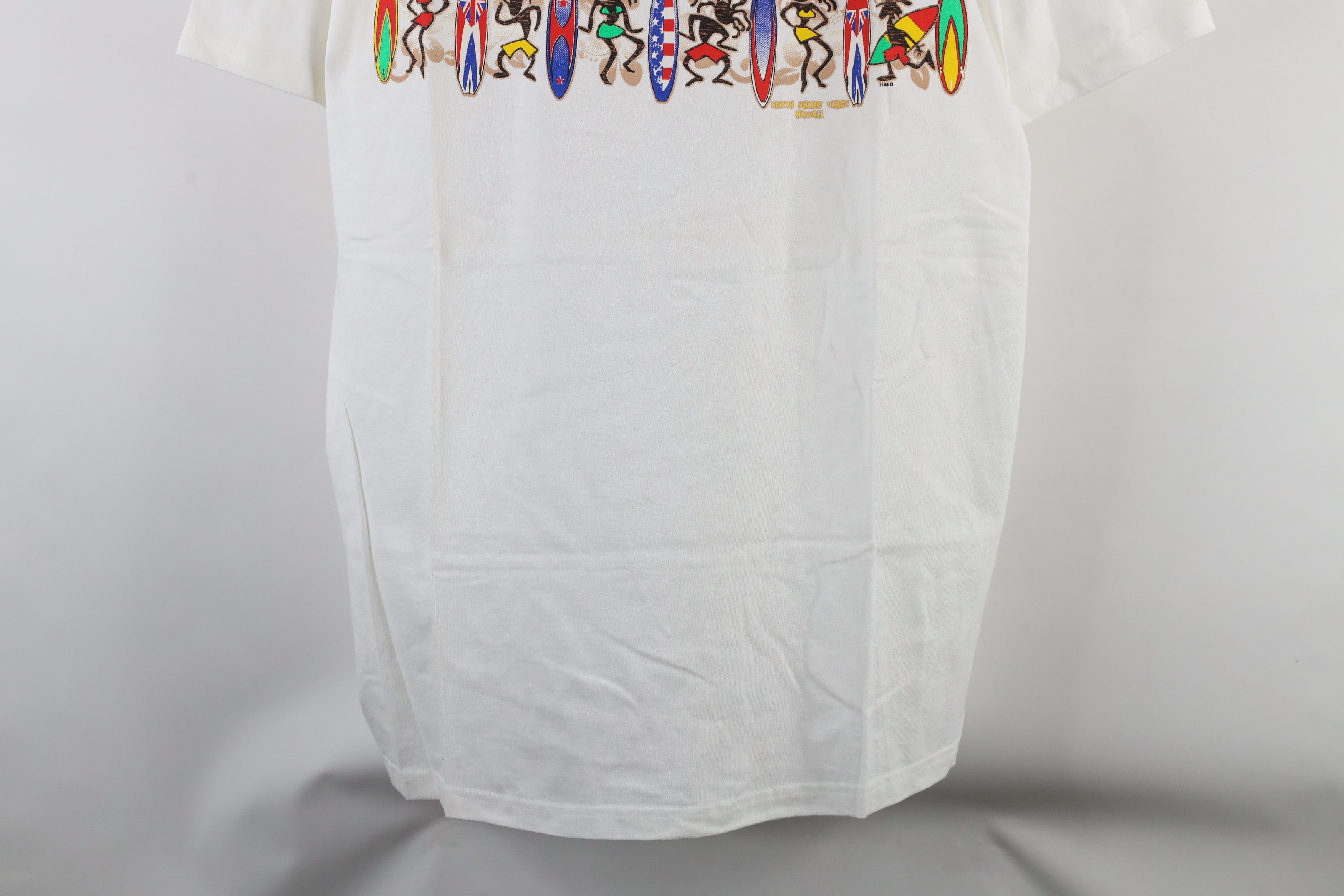 Vintage Vintage 90s Streetwear Vibes Hawaii Surfing T-Shirt White Size US L / EU 52-54 / 3 - 3 Thumbnail