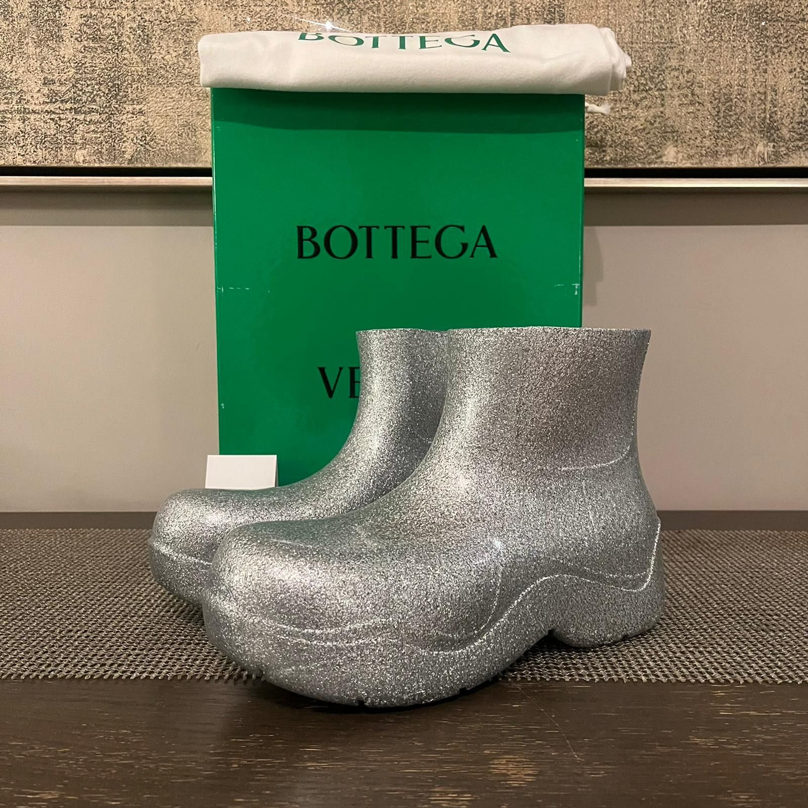 Bottega Veneta o1rshd1 Puddle Ankle Boots Spark Rubber in Silver Size US 10 / EU 43 - 3 Thumbnail