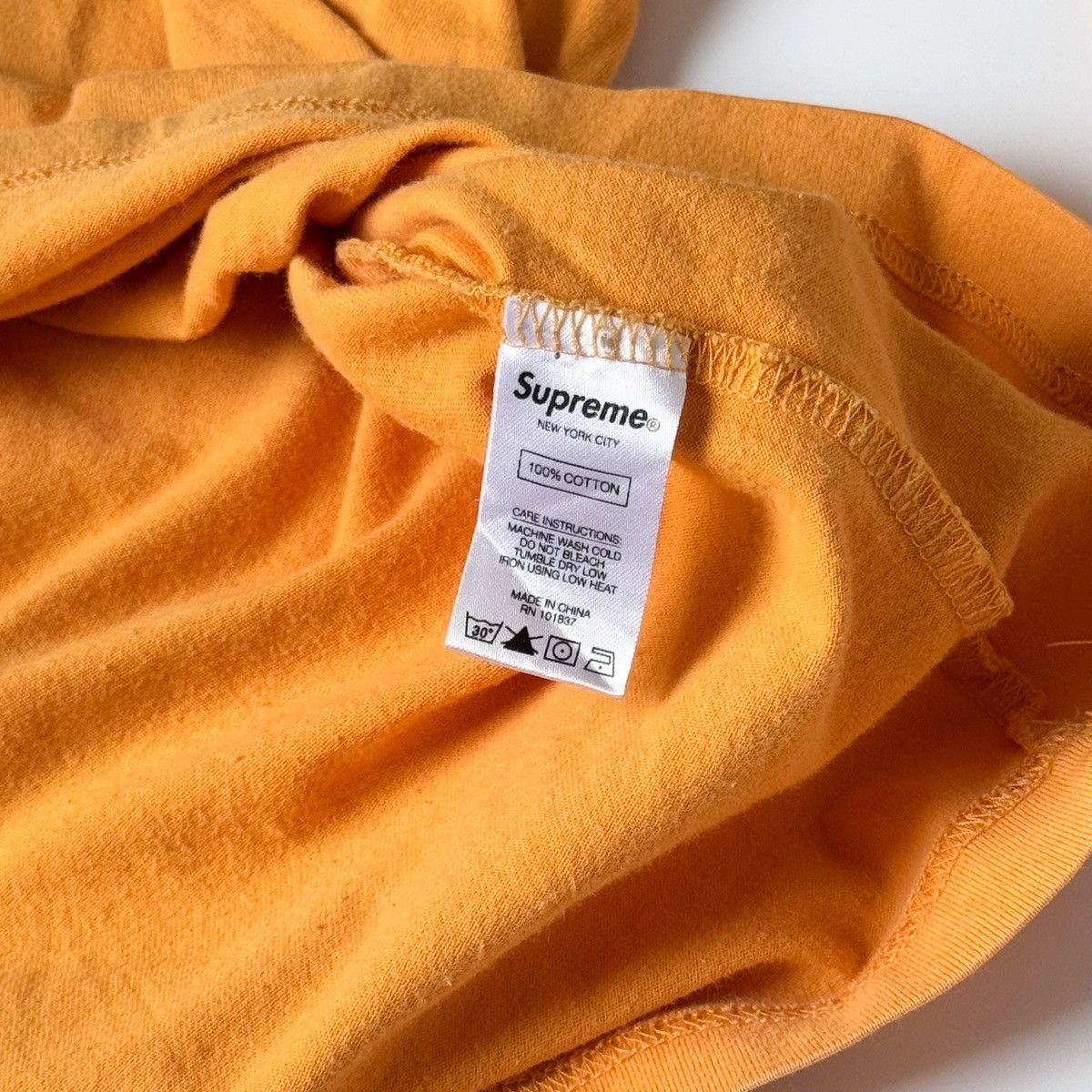 Supreme Supreme “Best In The World” L/S Tee Size US L / EU 52-54 / 3 - 4 Thumbnail
