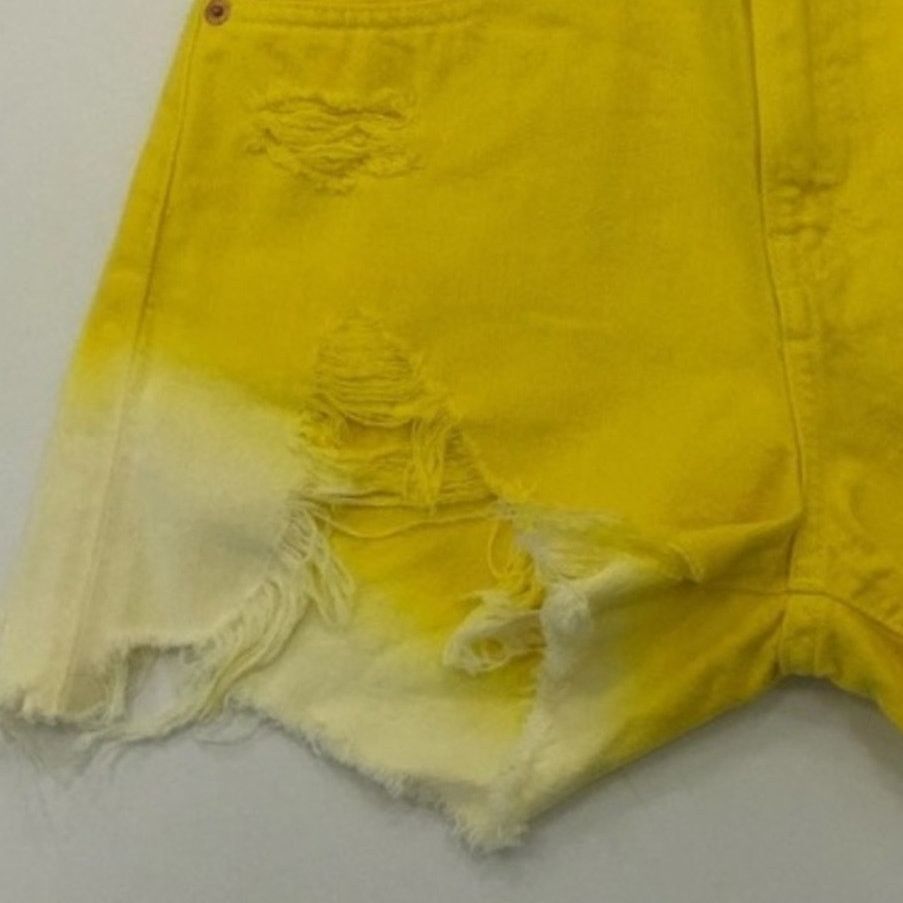 INTERMIX nwt Denimist NIC High-rise Cut-off Shorts Yellow Ombre 26 Size 26" / US 2 / IT 38 - 3 Thumbnail