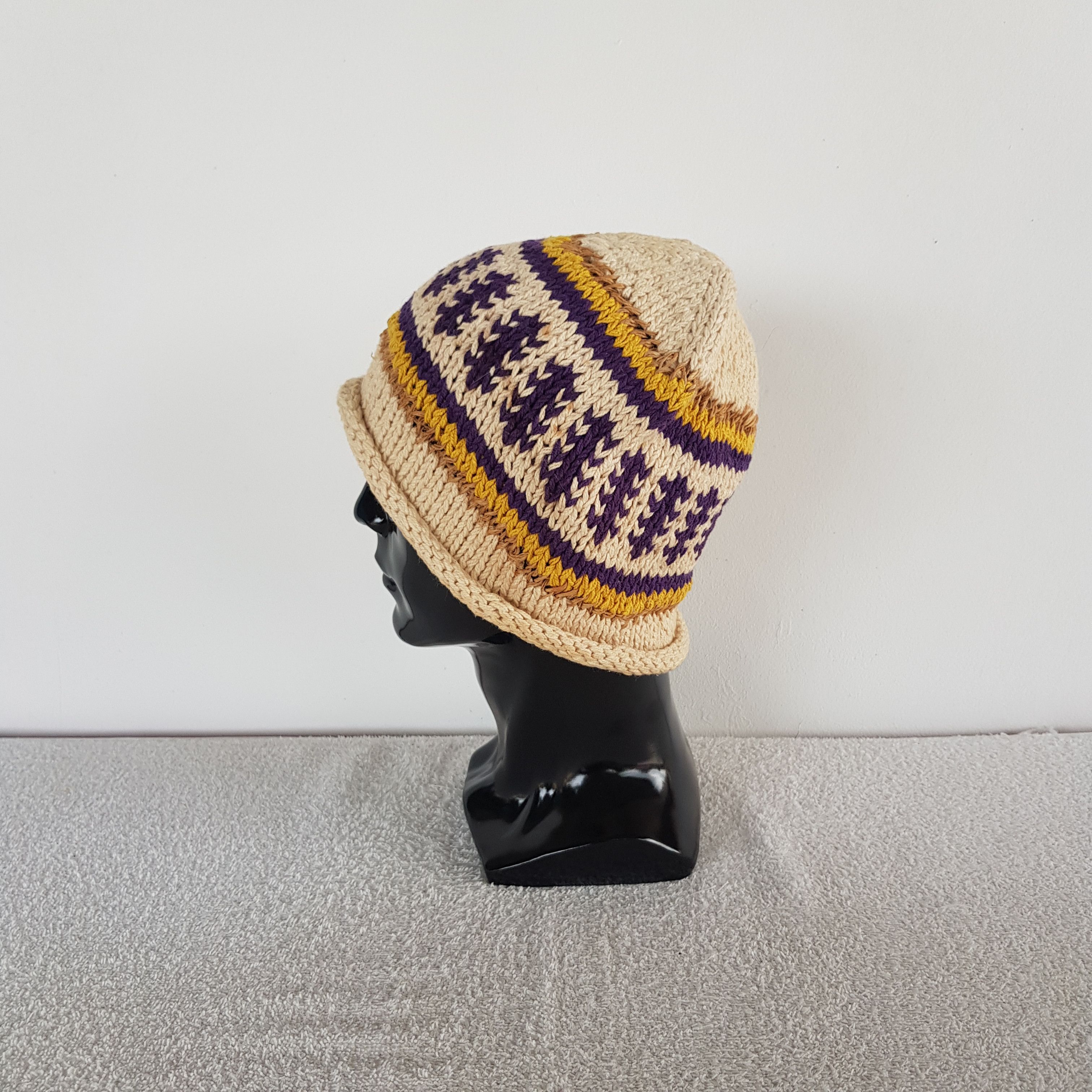 Japanese Brand Vintage Navajo Aztec Beanie Psychedelic Snow Caps Hats Size ONE SIZE - 4 Thumbnail
