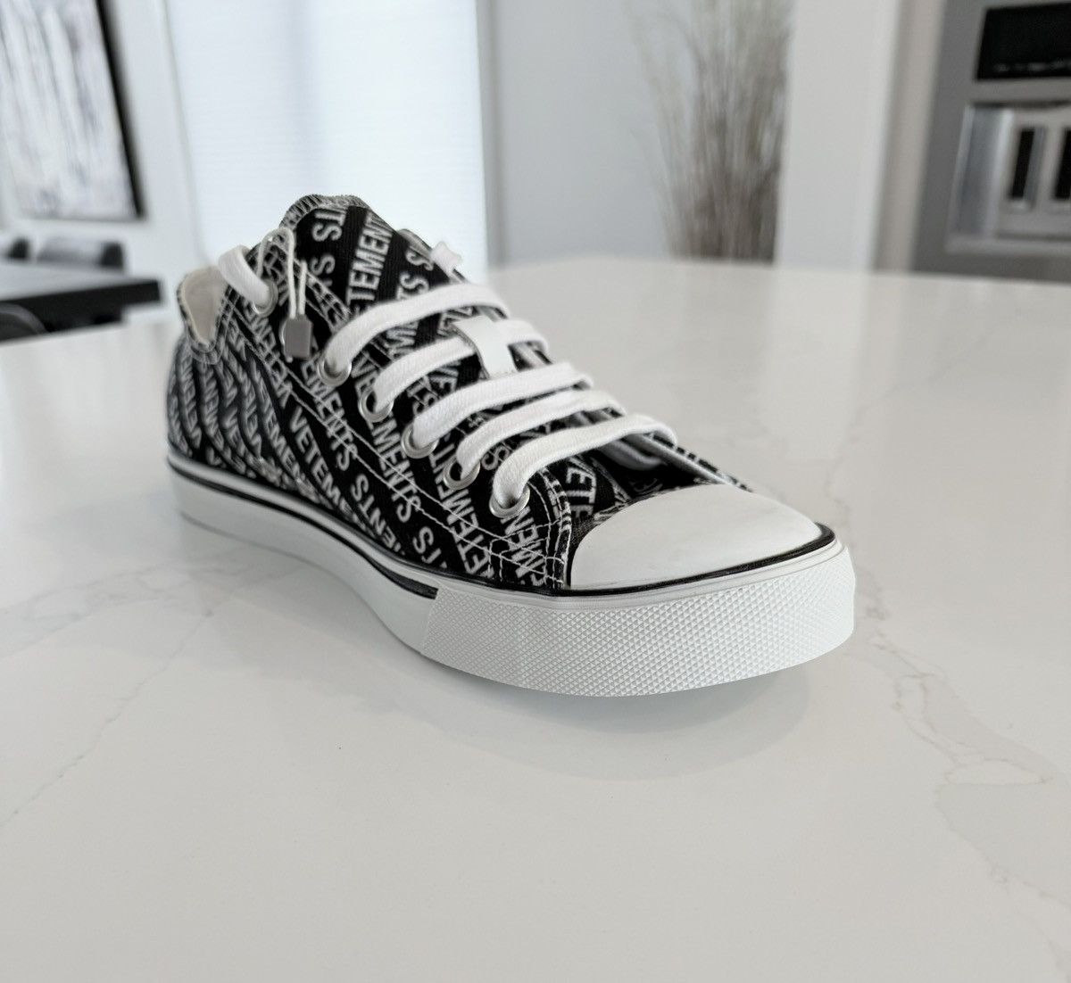 Vetements New FW18 Phase 2 Monogram CTN Low Top Canvas Sneakers 42 Size US 8.5 / EU 41-42 - 8 Thumbnail