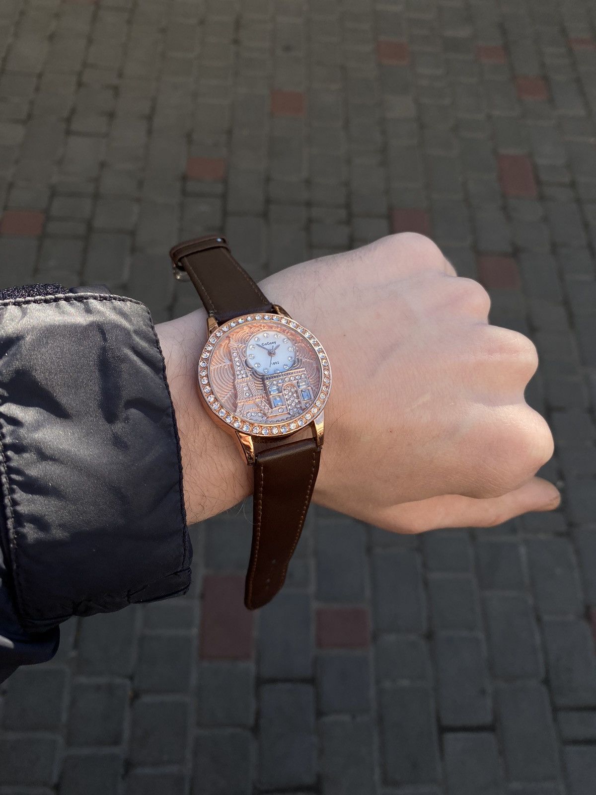 Jewelry × Vintage Sparkling Crystal Design Wristwatch - Japanese Brand Size ONE SIZE - 6 Thumbnail