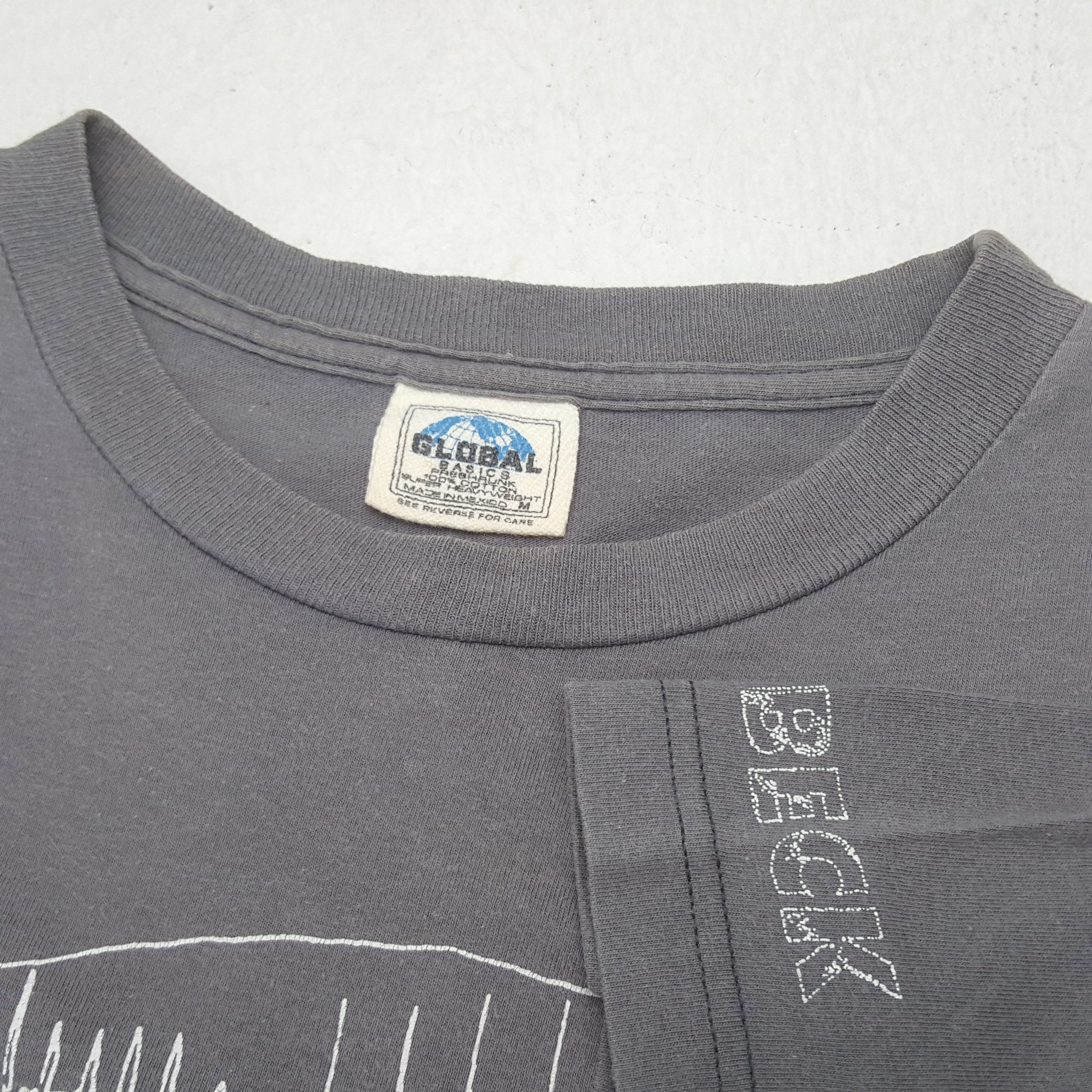 Band Tees Vintage Beck American Singer Songwriter Tshirt RR6 Size US M / EU 48-50 / 2 - 5 Thumbnail