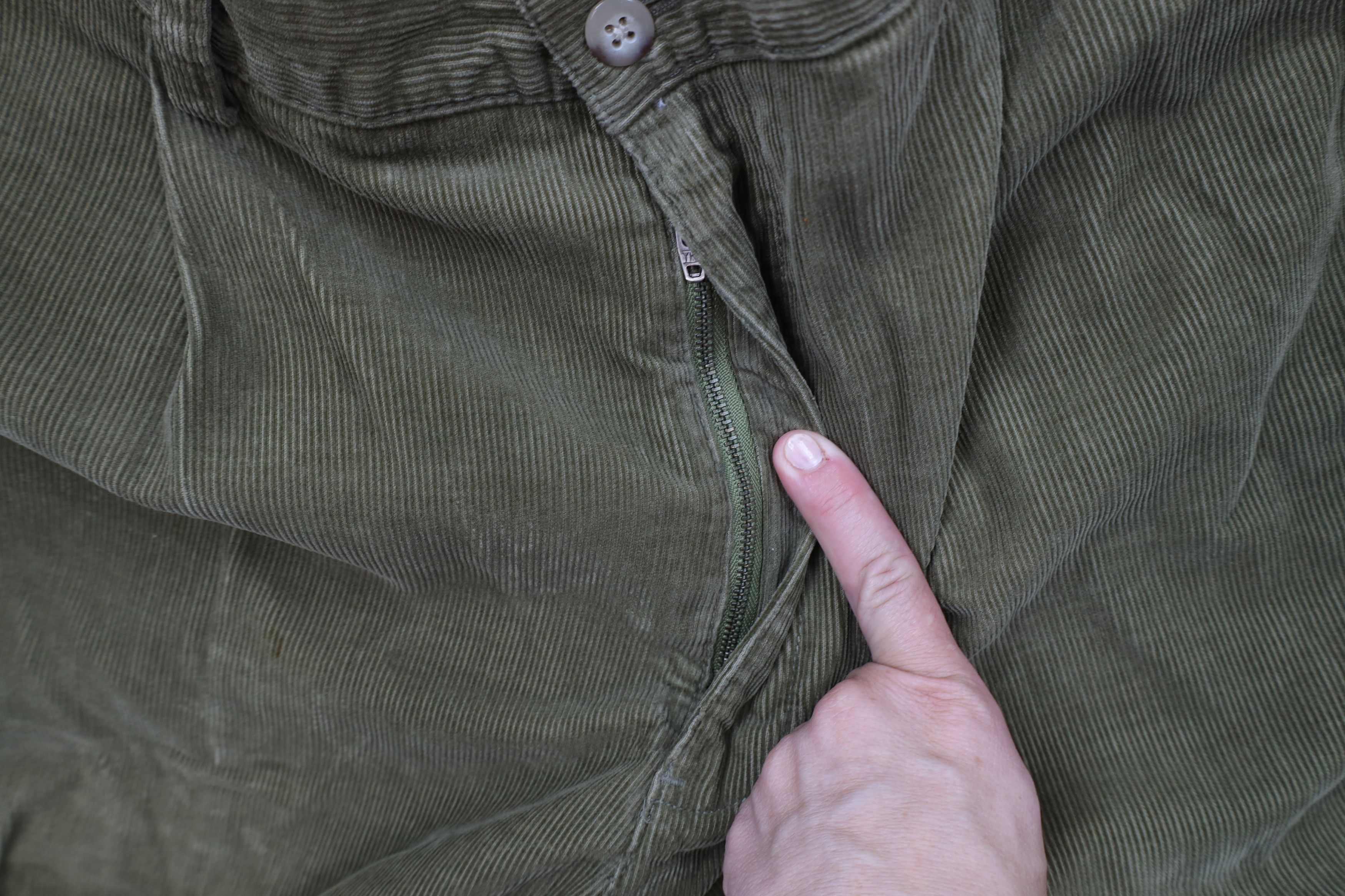 Ralph Lauren Vintage 90s Ralph Lauren Wide Leg Corduroy Chino Pants Green Size US 34 / EU 50 - 8 Thumbnail