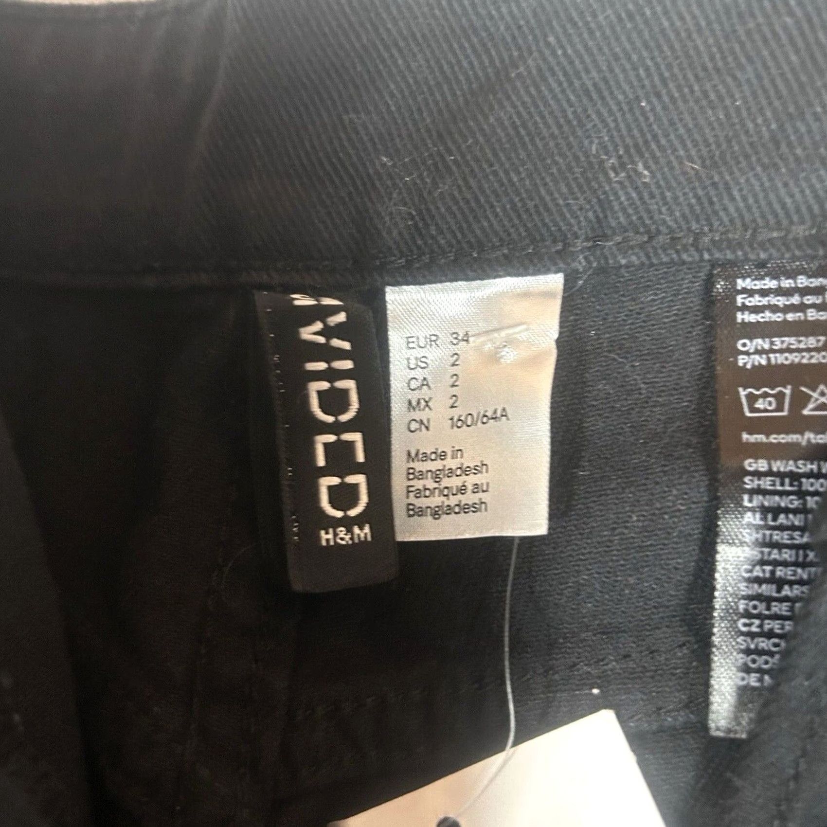 H&M Divided by H&M Mom Shorts Womens Size 2 Black High Rise 5 Pockets 3" Inseam Shorts Size 26" / US 2 / IT 38 - 4 Thumbnail