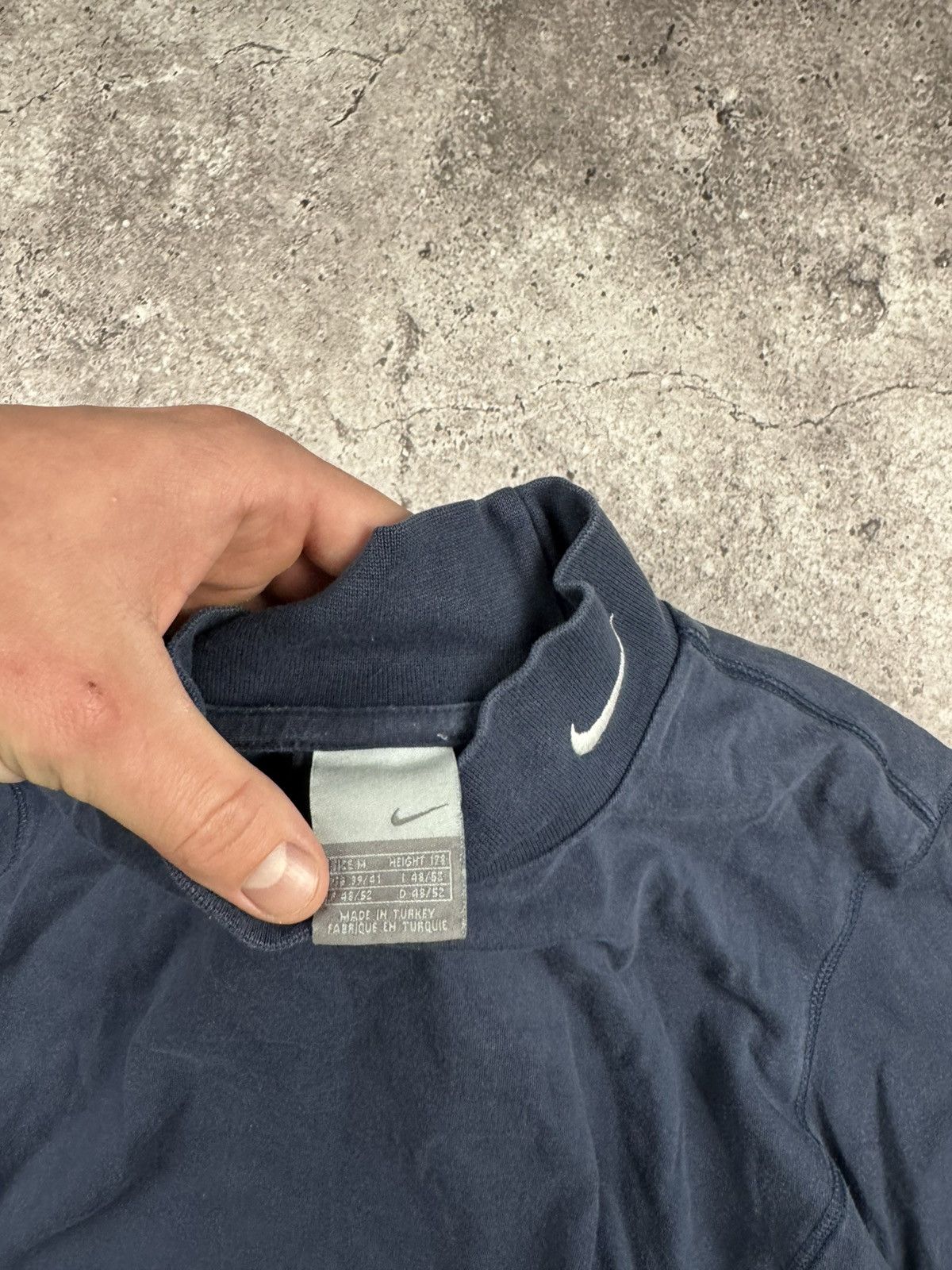 Nike Vintage 90s Nike Gold center logo long sleeve golf Y2K Faded Size US M / EU 48-50 / 2 - 3 Thumbnail