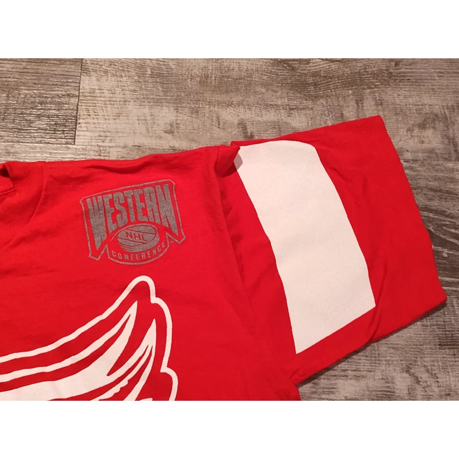 Salem Sportswear VINTAGE Detroit Red Wings T-Shirt Men Large Red USA Made Salem Sportswear Short Sleeve Crew Neck Graphic Print 90s NHL Size US L / EU 52-54 / 3 - 5 Thumbnail