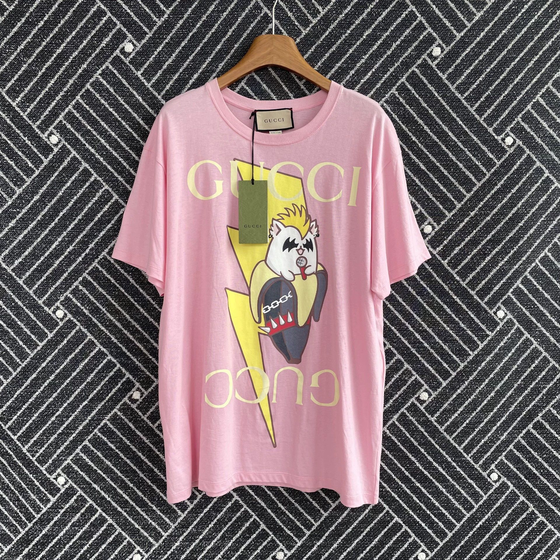 Gucci GUCCI Love Parade FW22 Banana Cat Women's Pink M Tee Size US M / EU 48-50 / 2 - 1 Thumbnail