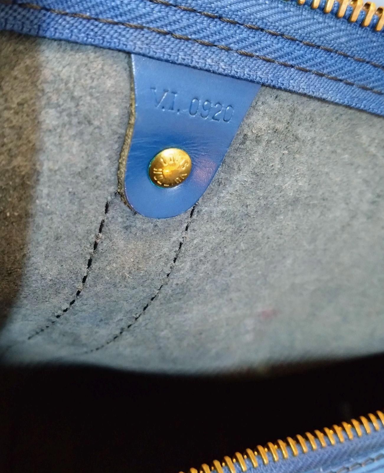 Louis Vuitton Louis Vuitton - Blue Epi Leather Keepall 50 Duffel Bag Size ONE SIZE - 9 Thumbnail