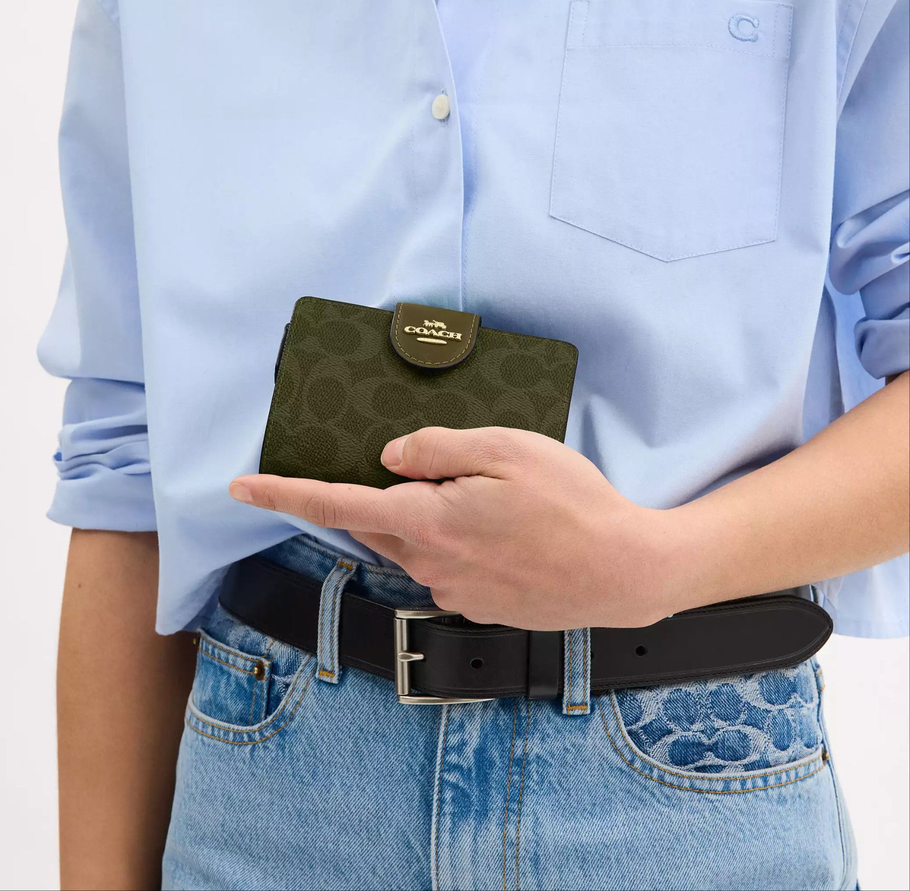 Coach Medium Corner Zip Wallet In Signature Canvas CW786 Size ONE SIZE - 8 Thumbnail