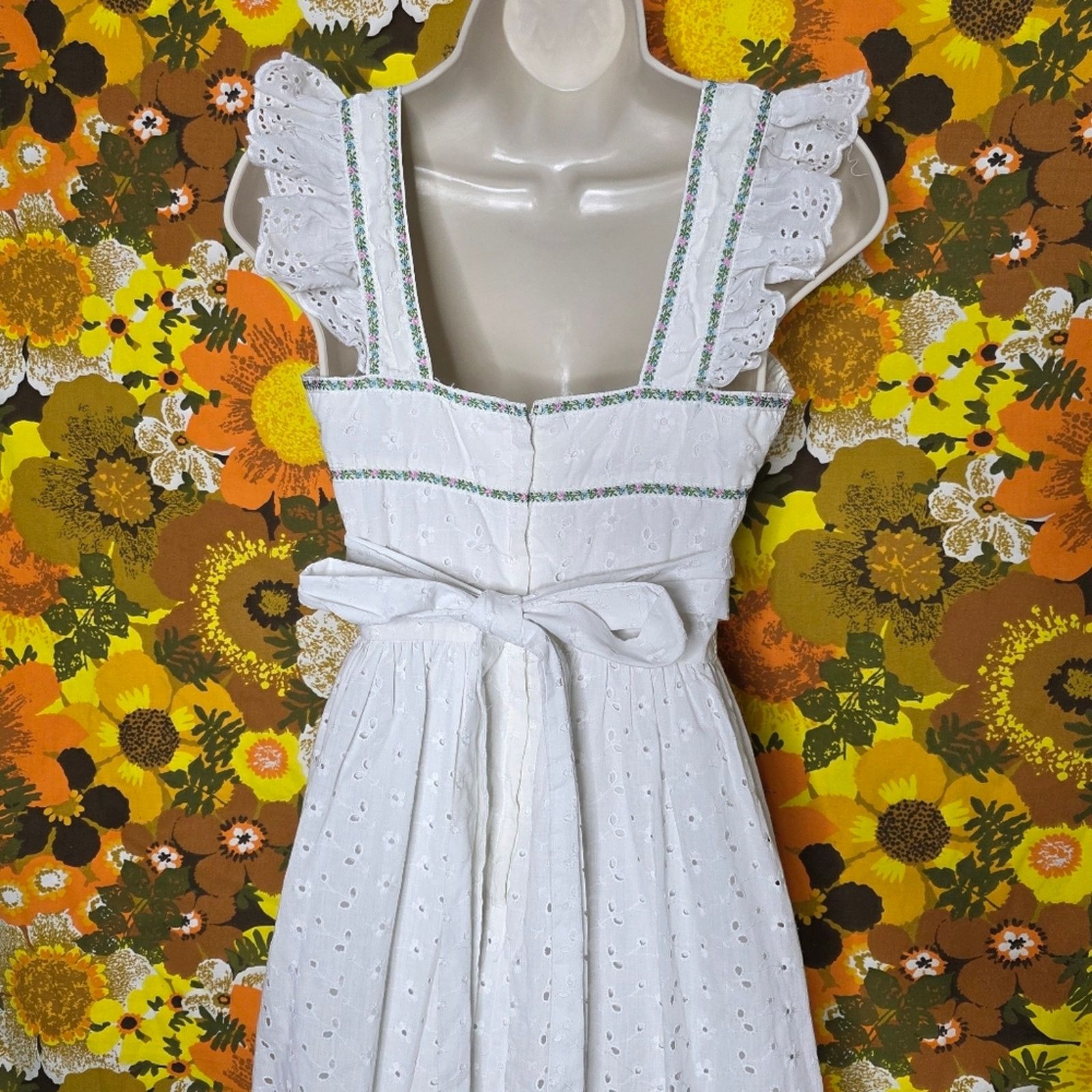 Vintage VTG Candi Jones California White Eyelet Prairie Maxi Dress Size XS / US 0-2 / IT 36-38 - 6 Thumbnail