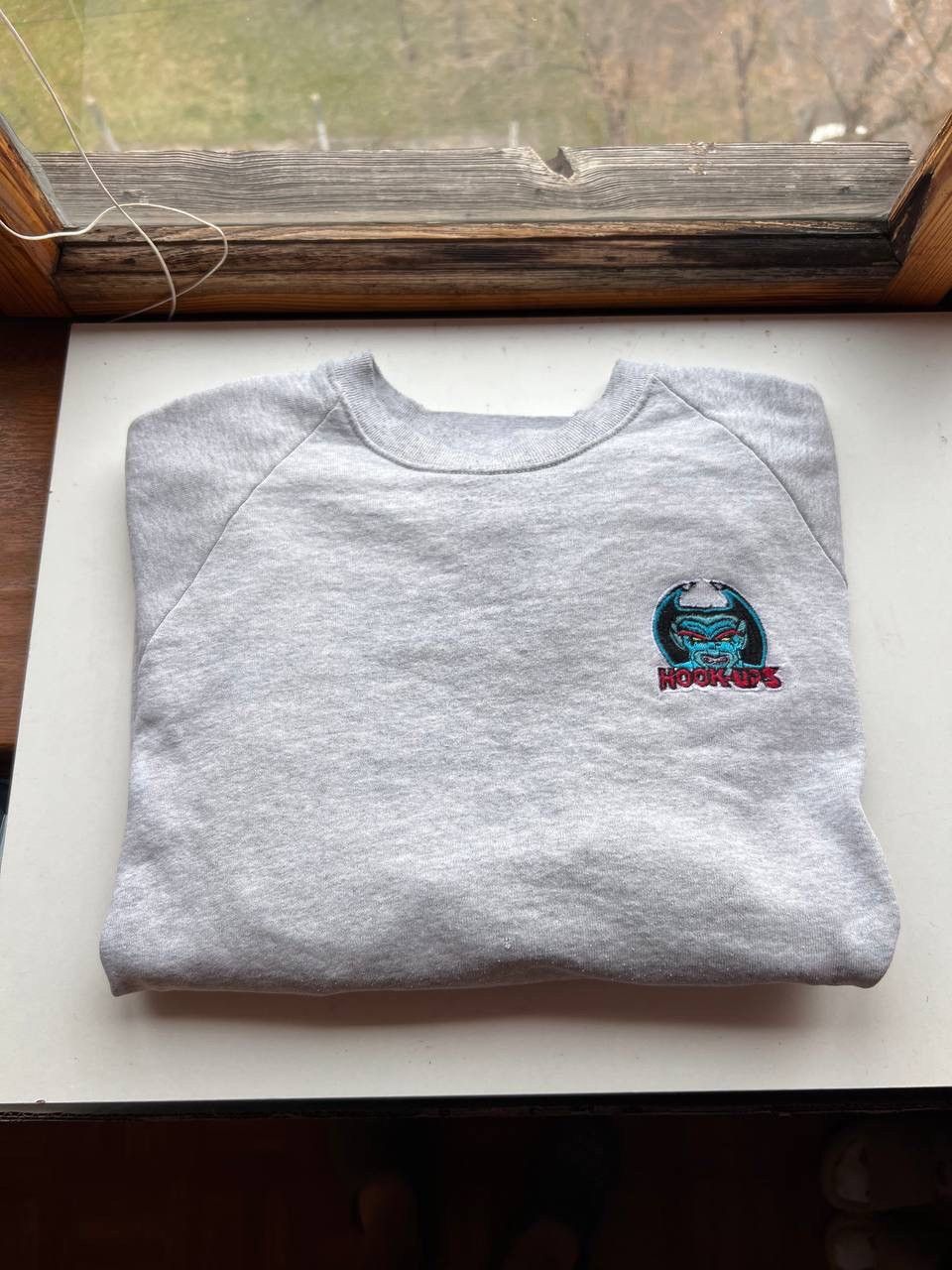 Hook-Ups Vintage 90s Hook Ups Sweatshirt Hook Ups logo Demon Crewneck Size US L / EU 52-54 / 3 - 1 Thumbnail