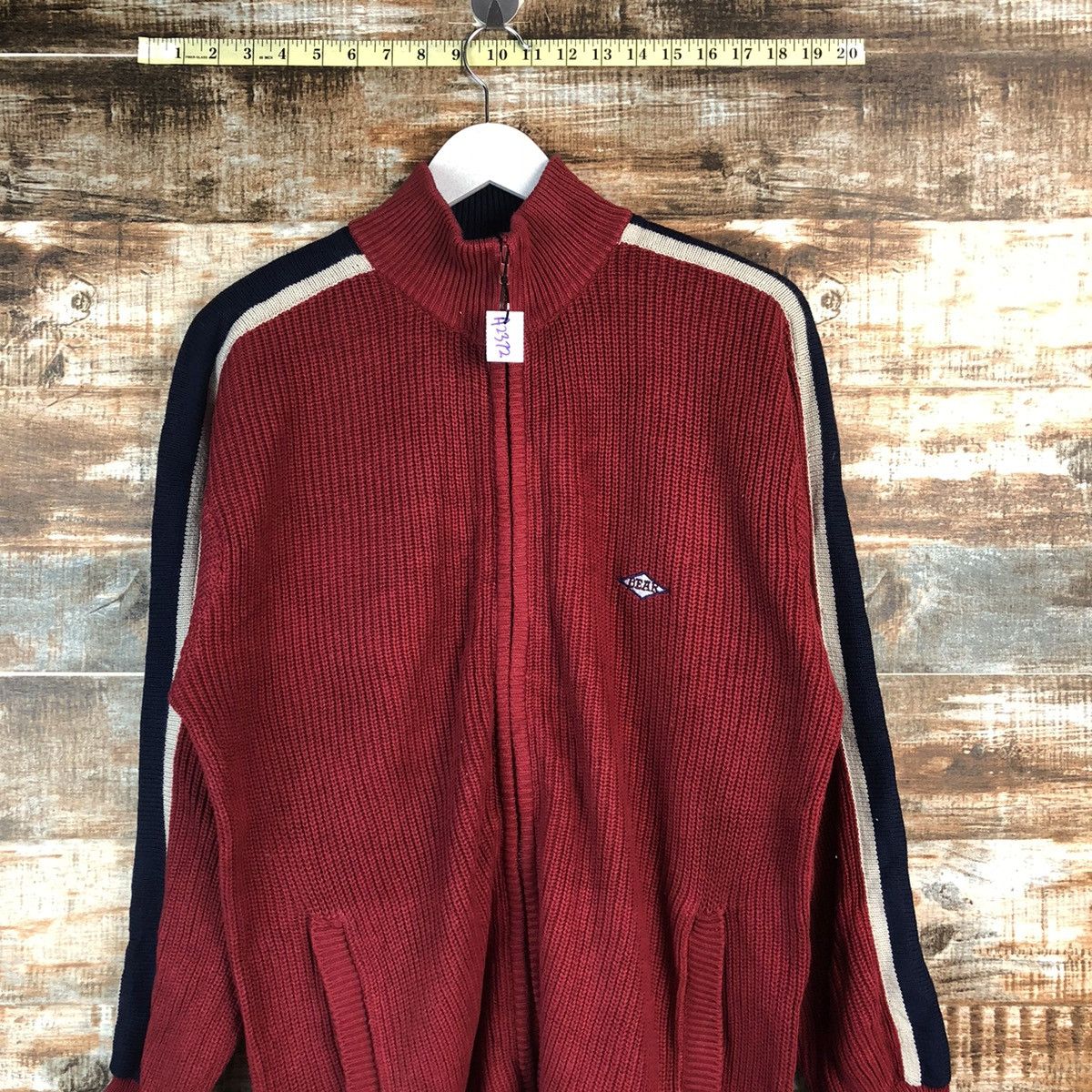 Vintage Bear Red surf sweater Sweatshirt #A2372 Size US M / EU 48-50 / 2 - 2 Thumbnail