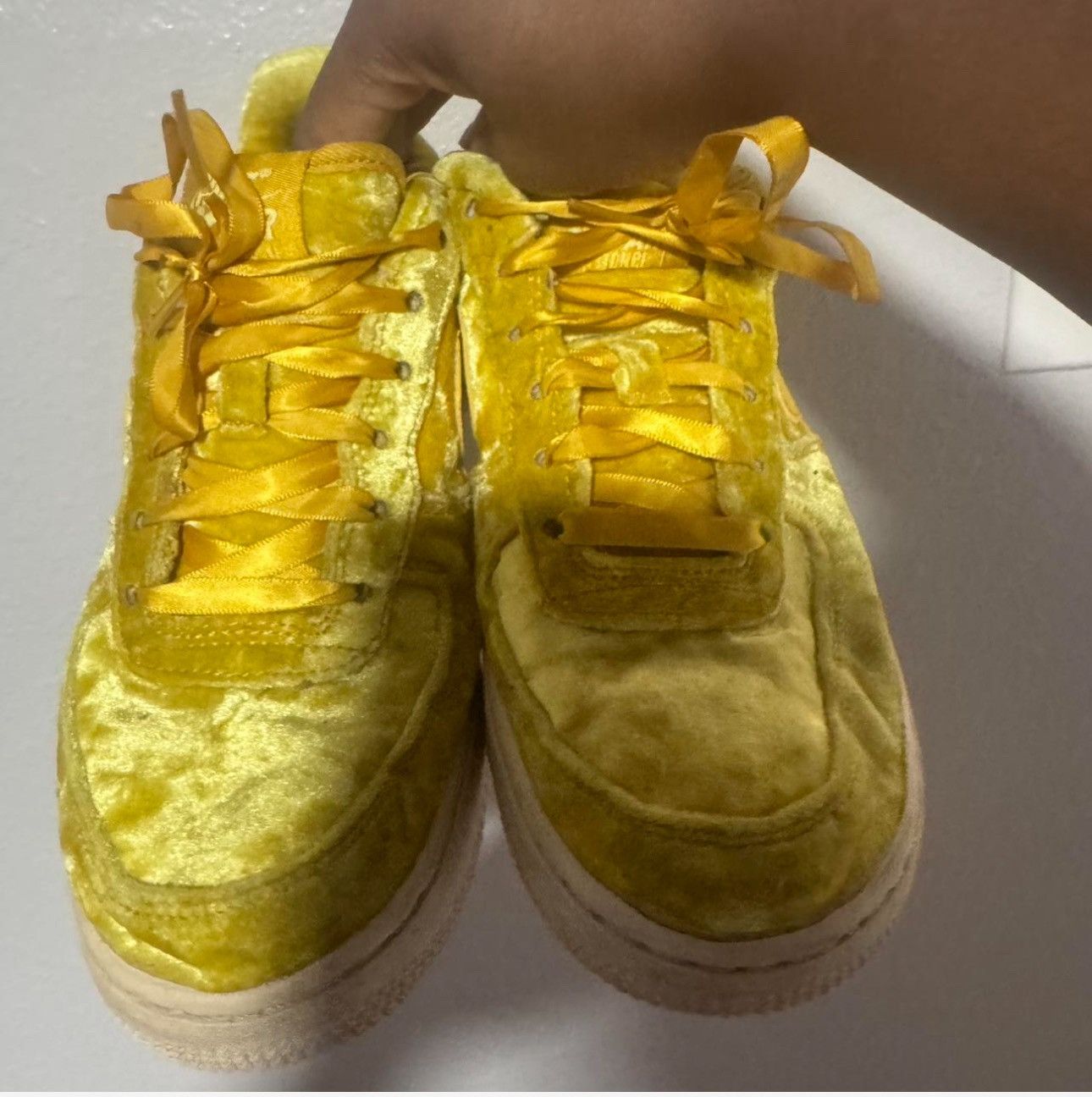Nike Nike Yellow velvet Air Force 1 trainers Size US 8 / IT 38 - 1 Thumbnail