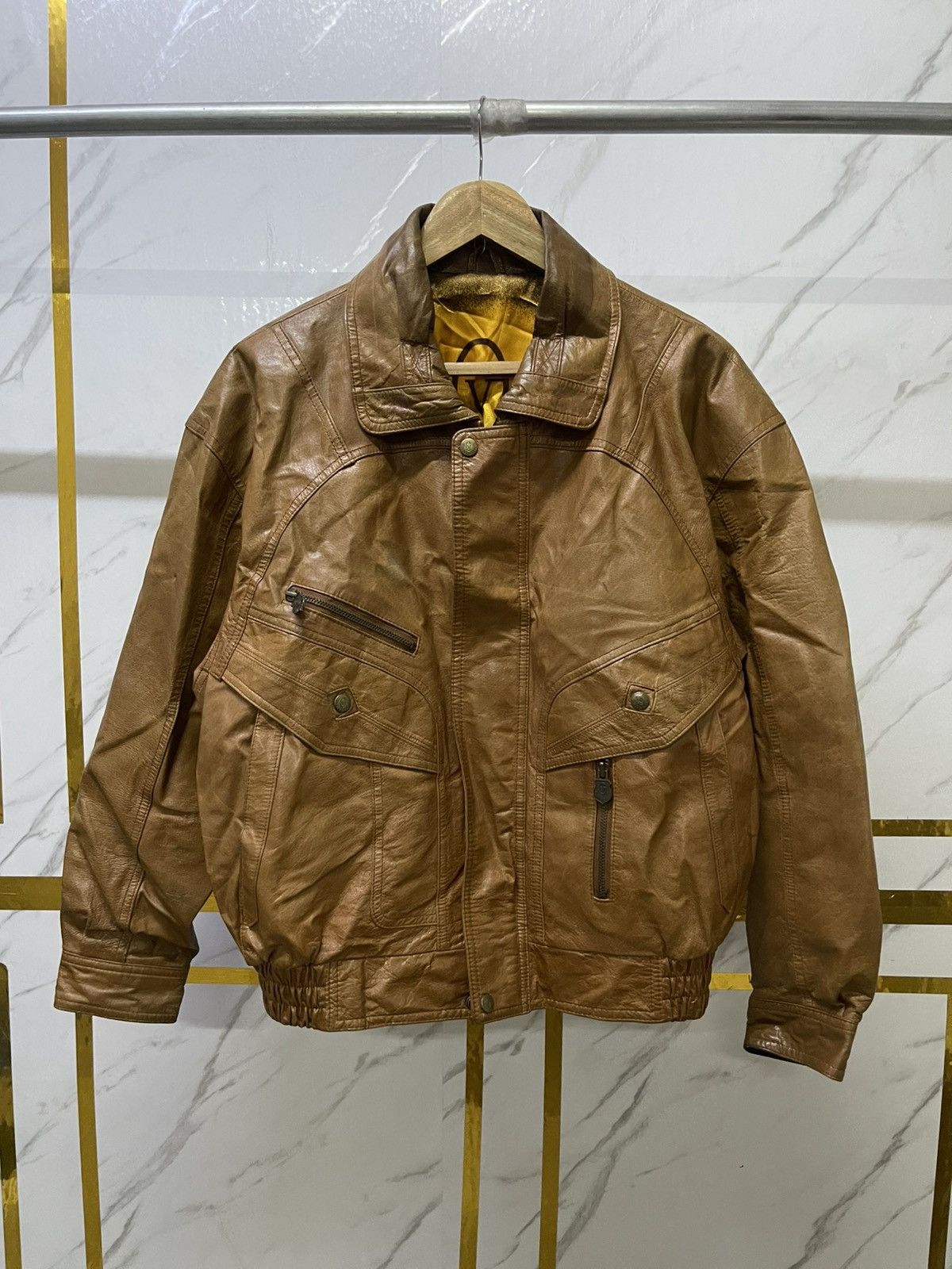 Gianni Valentino 🔥Vintage Gianni Valentino Leather Jacket Big Spellout Logo🔥 Size US M / EU 48-50 / 2 - 1 Thumbnail