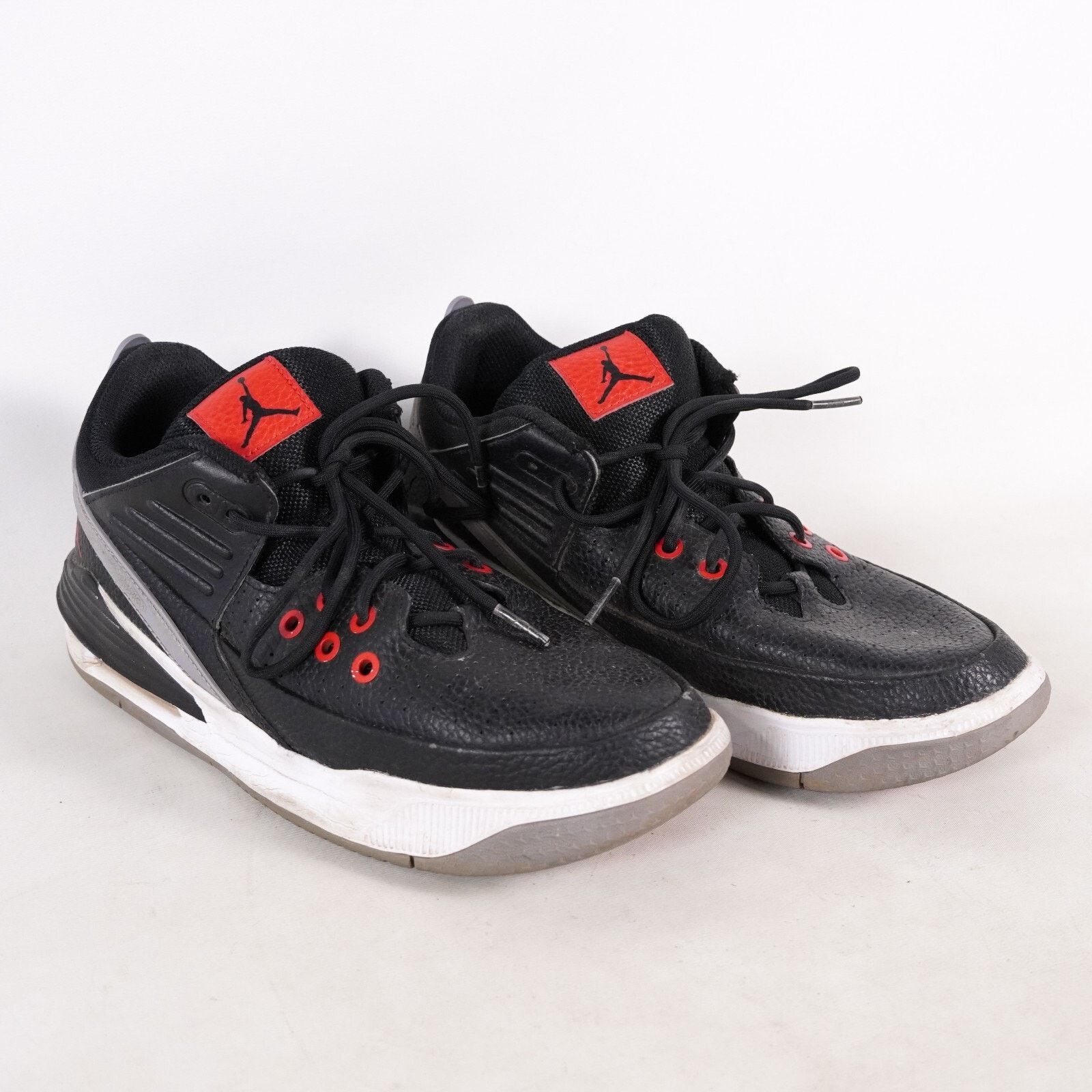 Nike Air Jordan Max Aura Basket Ball Shoes Sneakers Youth 6.5 Size US 6.5 / EU 39-40 - 1 Thumbnail