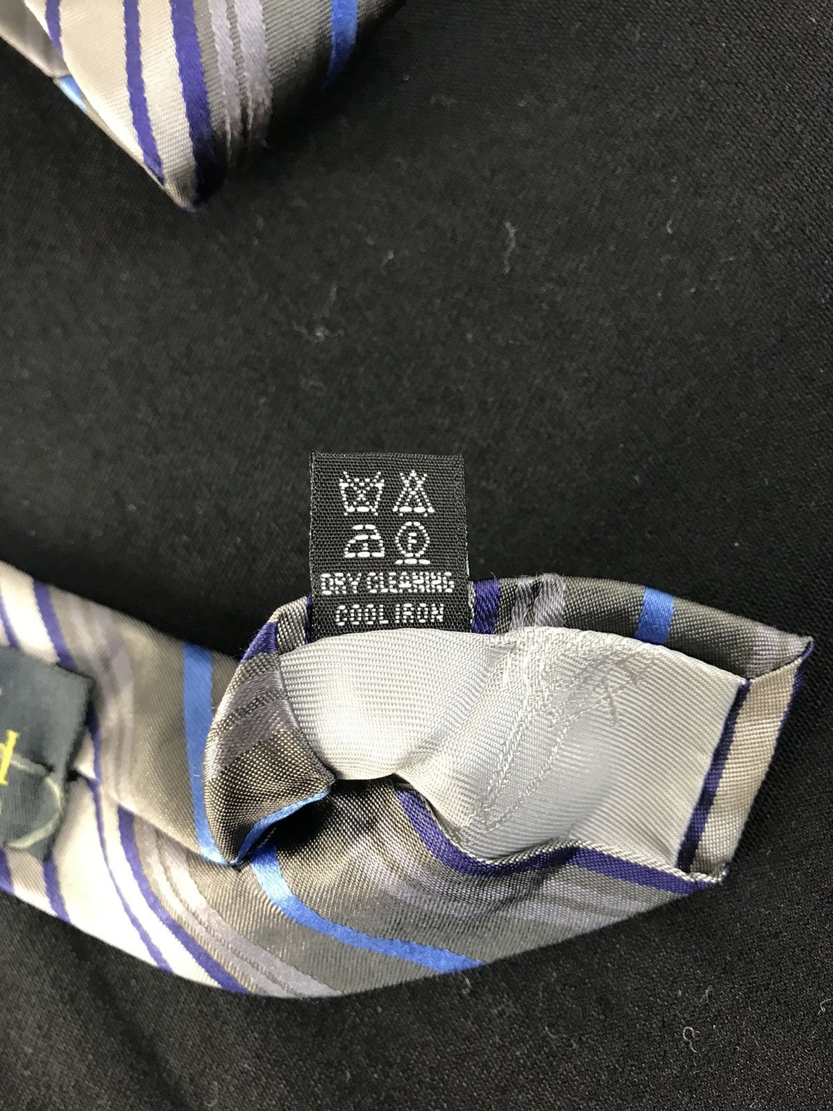 Designer × Vivienne Westwood Hype Vivienne Westwood Luxury Neck Tie Striped Design Size ONE SIZE - 6 Thumbnail