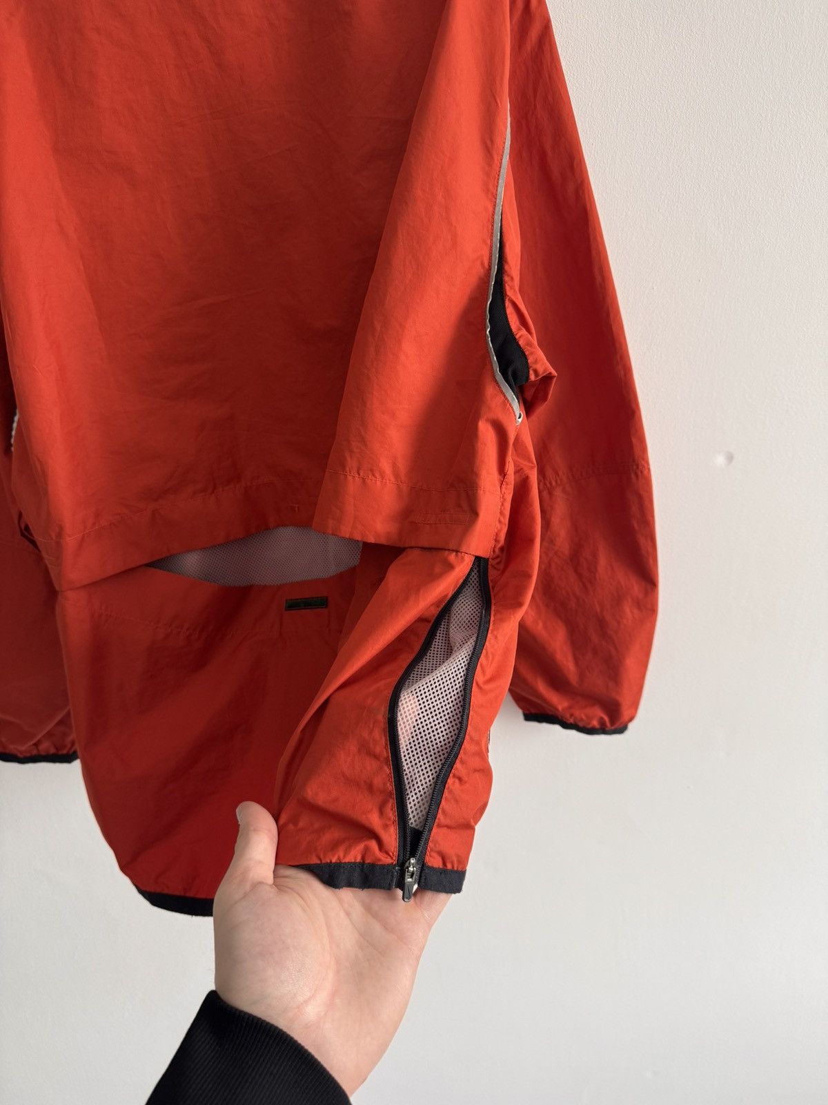 Nike Vintage Nike Nylon 90’s Track Jacket Swoosh Y2K Size US L / EU 52-54 / 3 - 8 Thumbnail