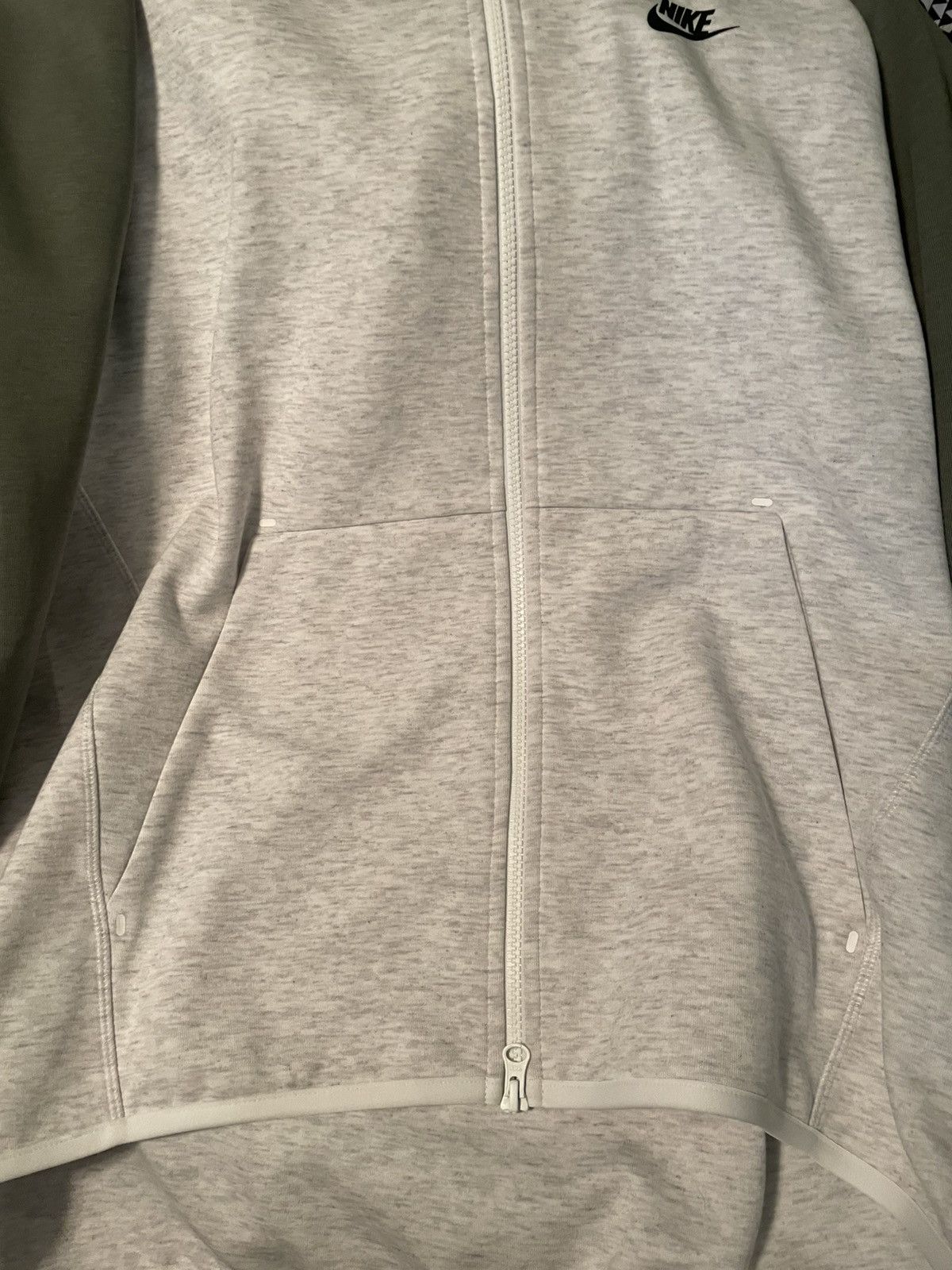 Nike Tech hoodie Size US L / EU 52-54 / 3 - 2 Thumbnail