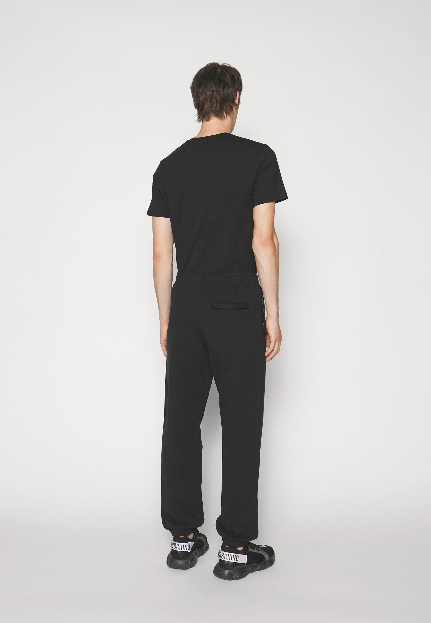 Moschino o1y0225 Logo Jogger & Sweatpant in Black Size US 32 / EU 48 - 5 Thumbnail