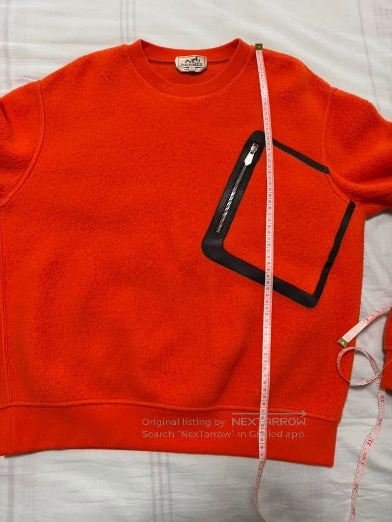 Hermes Hermes The hoodie is 37% cashmere and 63% wool. It's a men Size US S / EU 44-46 / 1 - 5 Thumbnail