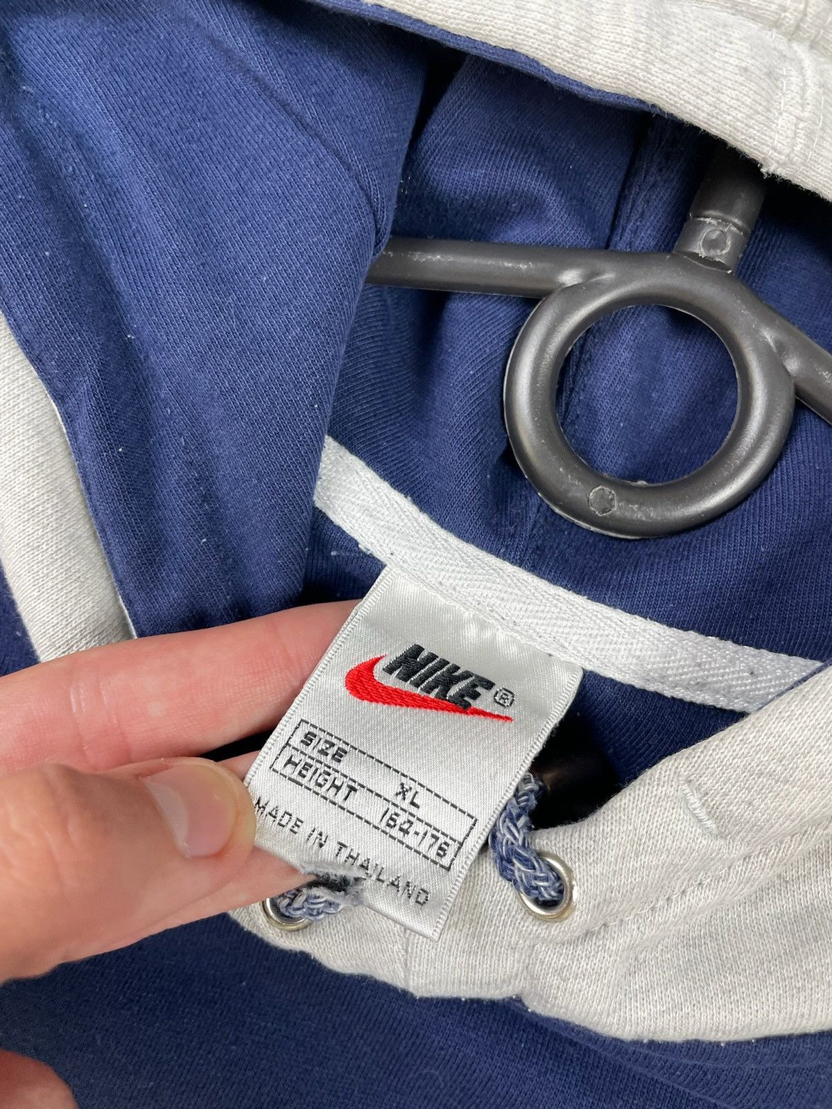 Nike Vintage nike hoodie big swoosh logo size S Size US S / EU 44-46 / 1 - 5 Thumbnail