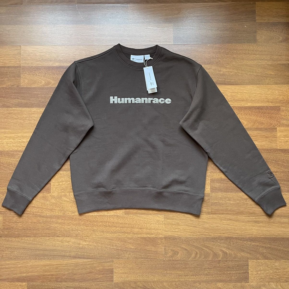 Adidas × Pharrell ADIDAS x PHARRELL WILLIAMS BASICS CREW SWEATSHIRT SIZE “L” Size US L / EU 52-54 / 3 - 1 Thumbnail