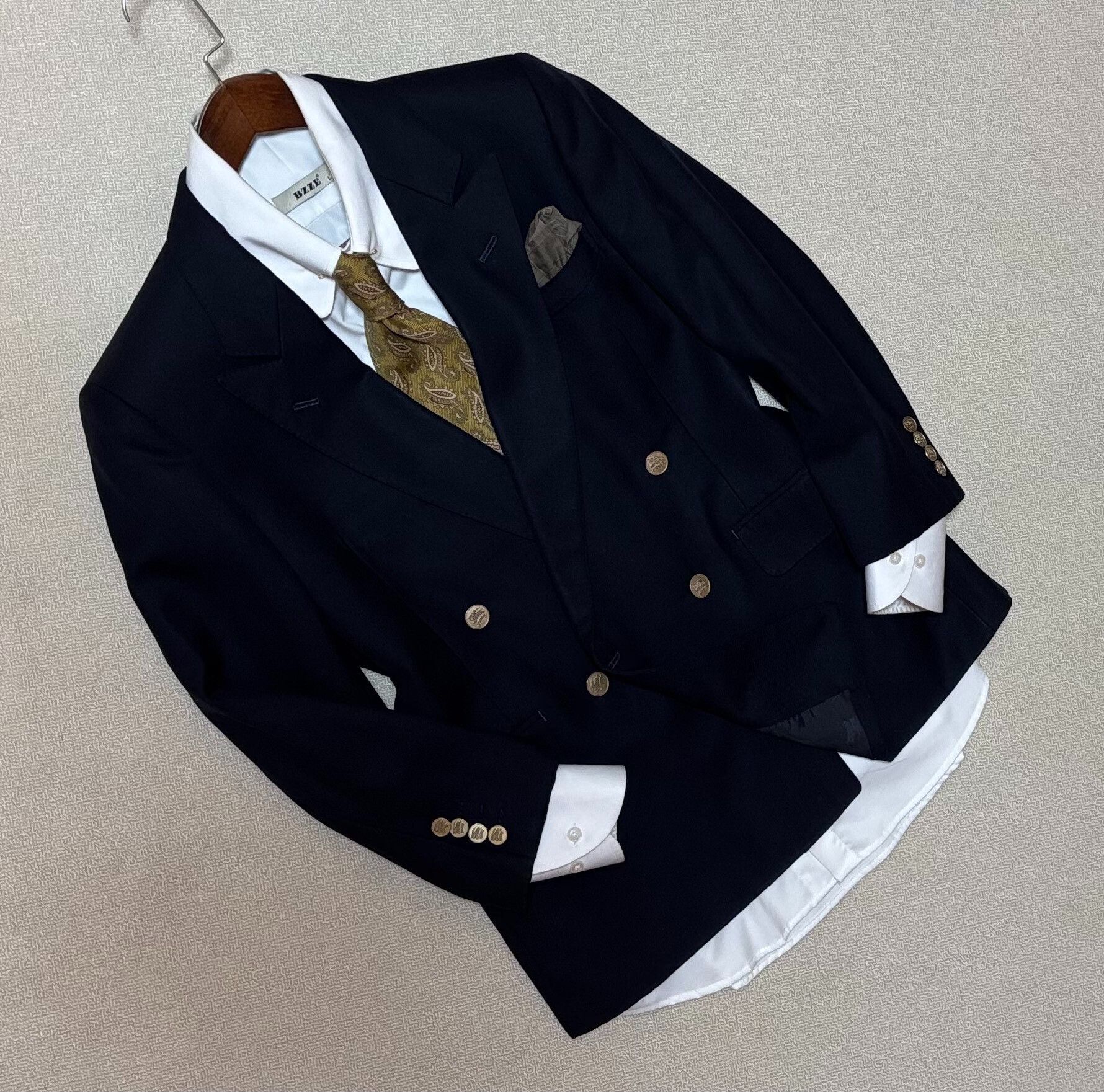 Burberry Burberry Men's Wool Double-Breasted Suit Size US M / EU 48-50 / 2 - 1 Thumbnail