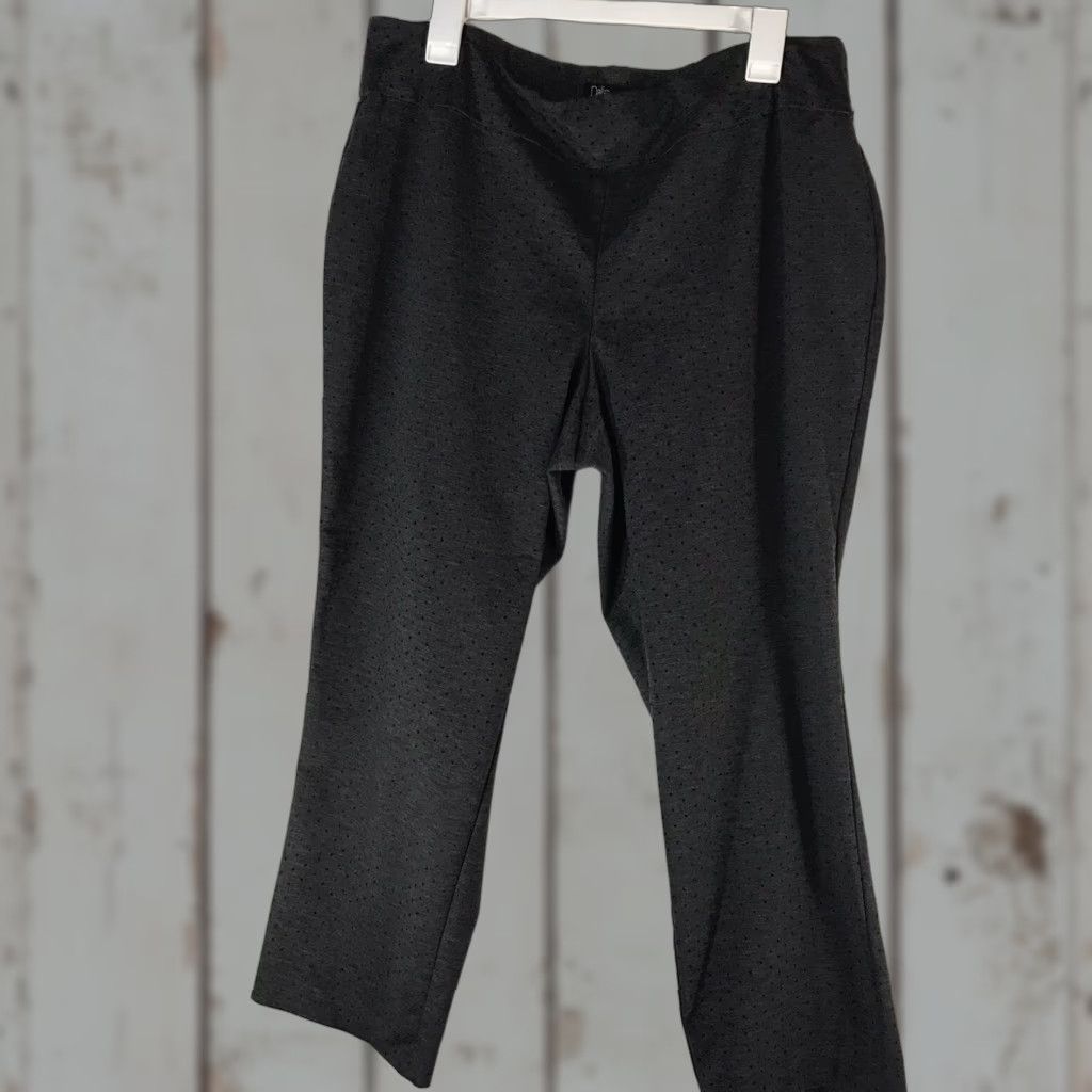 Vintage Dalia Gray Polka Dot Pull On Dress Pants Womens Size 16W Regular Stretch Lightweight Business Casual Size 38" / US 16 / IT 52 - 1 Thumbnail
