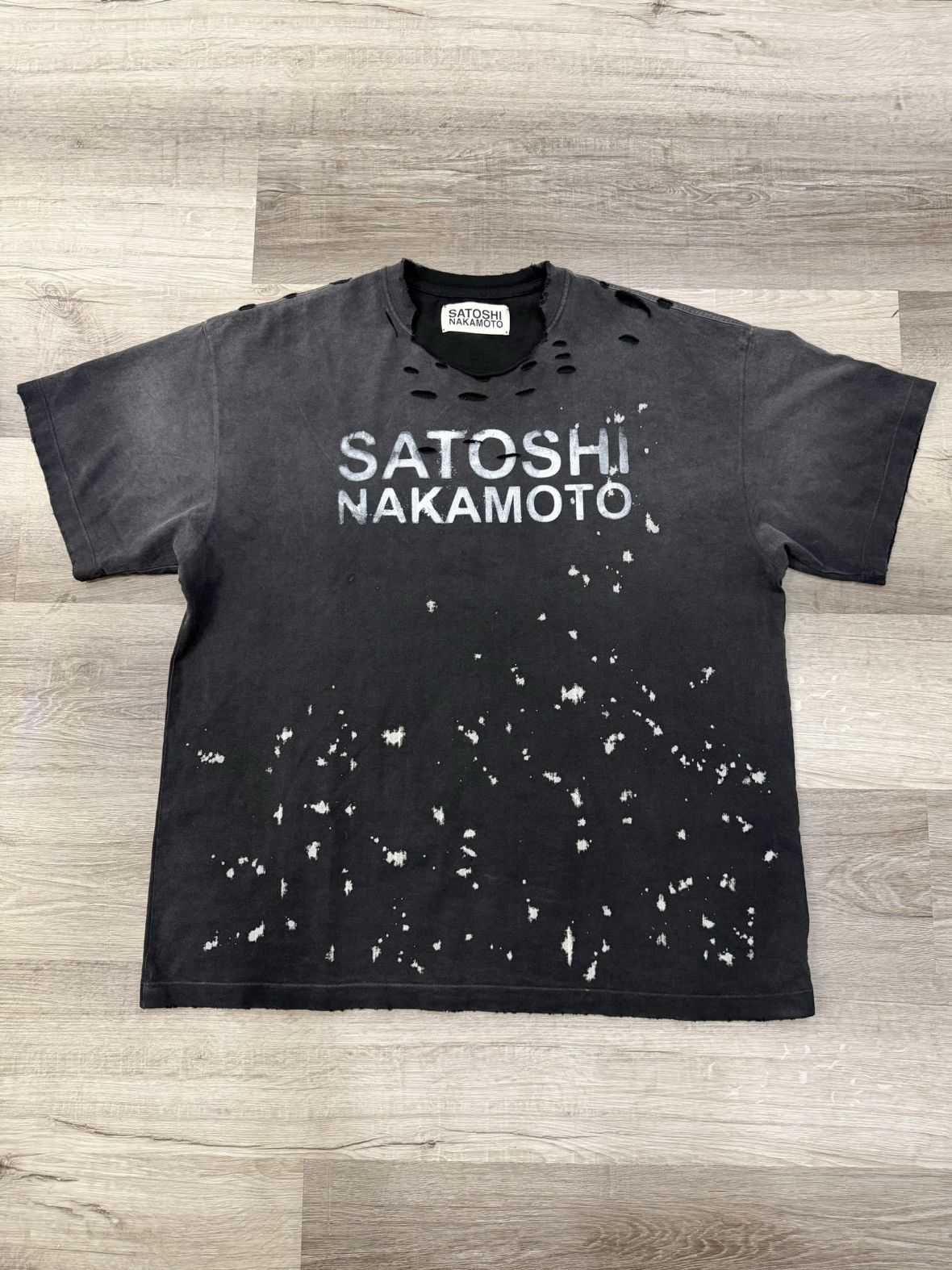 Satoshi Nakamoto Satoshi Nakamoto Destroyed Luke Tee Black Size XL Size US XL / EU 56 / 4 - 1 Thumbnail
