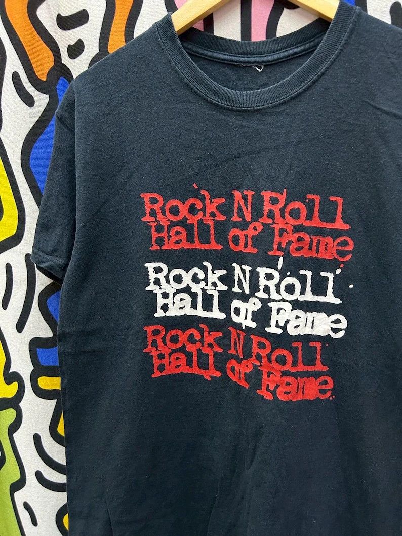 Band Tees Vintage 2000s Rock and Roll Hall Of Fame tshirt size M Size US M / EU 48-50 / 2 - 1 Thumbnail